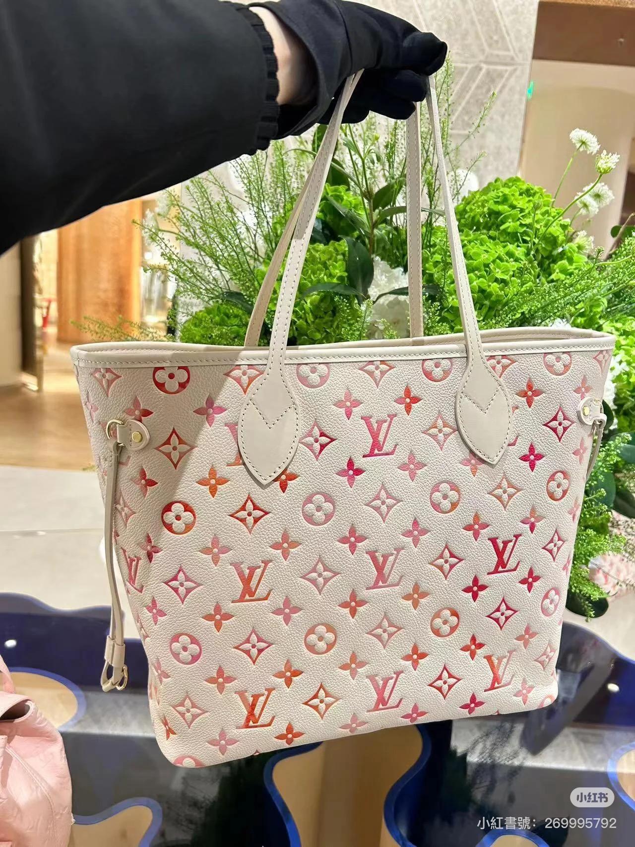 Lv 夏日限定 m47080 草莓牛奶字母壓印NEVERFULL 中號手袋 購物包