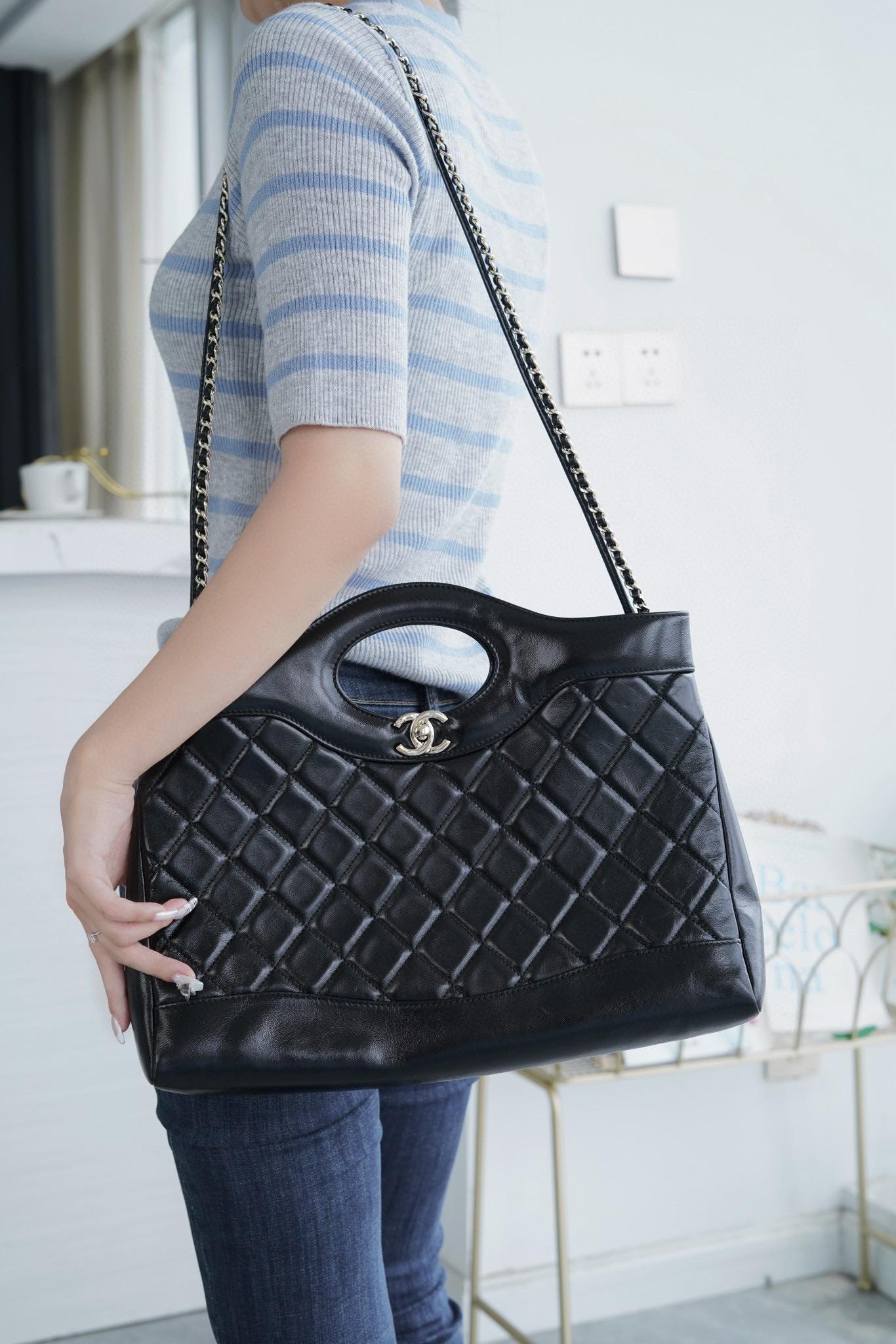 CHANEL｜24S 31bag 橫版中號 黑色油蠟褶皺感羊皮 30*36cm