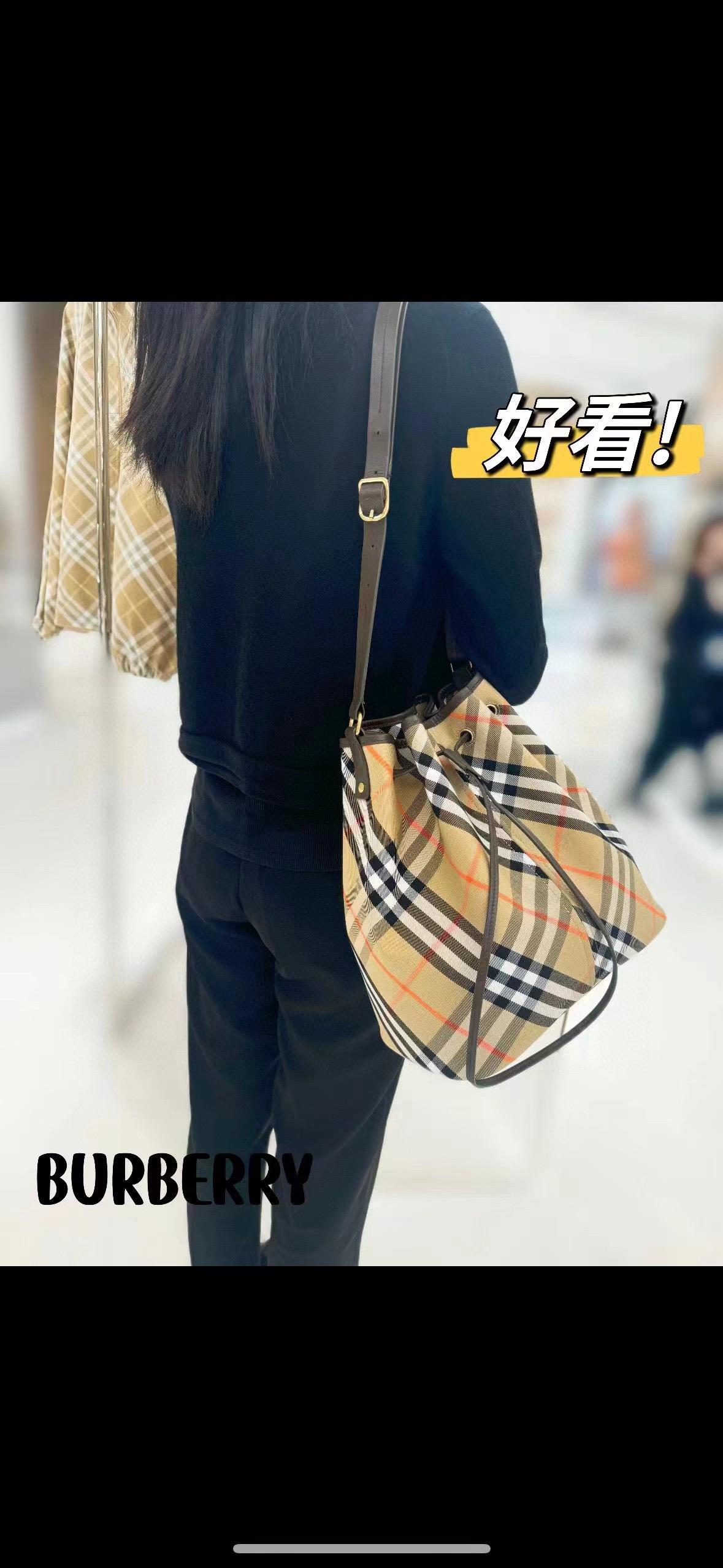 Burberry 杏色/黑色 兩色 經典品牌格紋抽繩水桶包 大號 27cm （無盒）