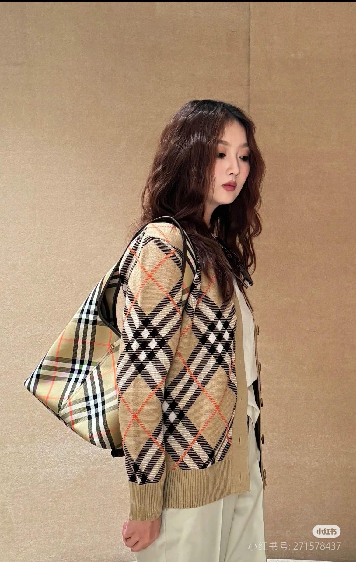 Burberry 小號26cm 杏色/黑色 兩色 經典品牌格紋肩背包 托特包