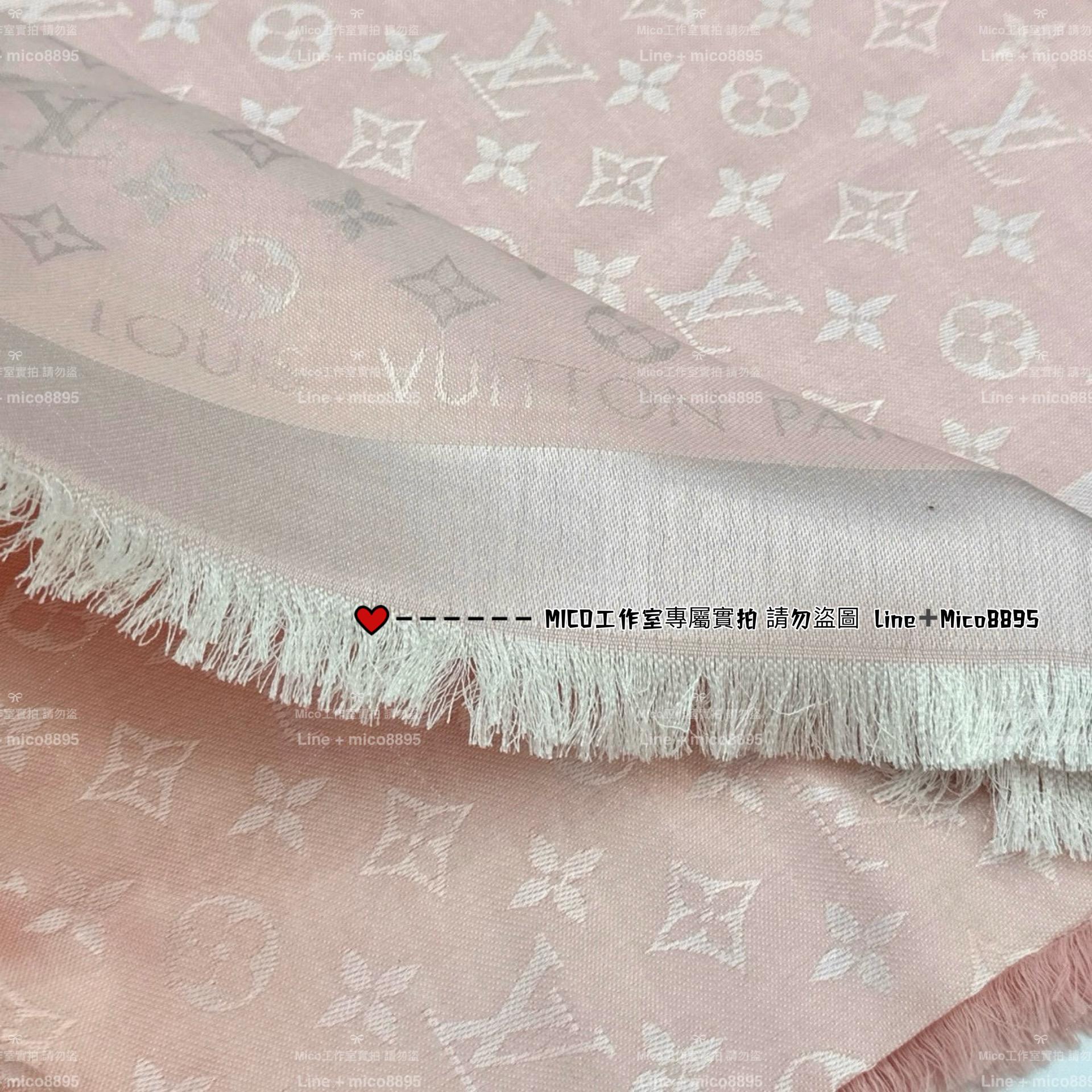 LV 淡粉色 M72046 MONOGRAM DENIM 字母披肩 140*140