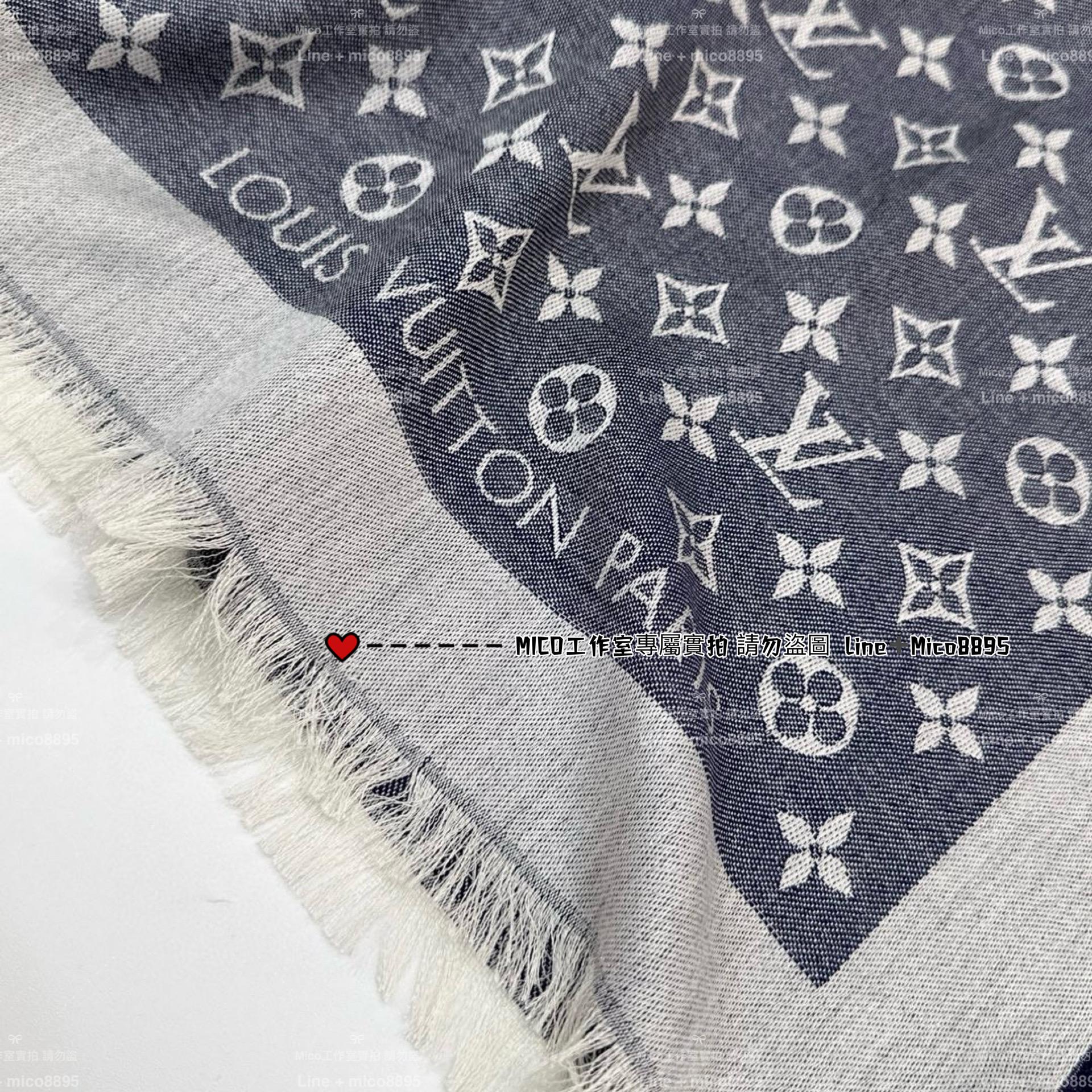 LV M71376/牛仔藍  MONOGRAM DENIM 字母披肩 140*140