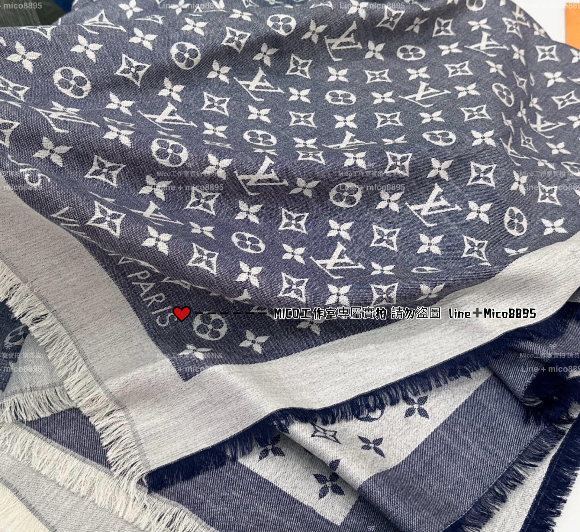 LV M71376/牛仔藍  MONOGRAM DENIM 字母披肩 140*140