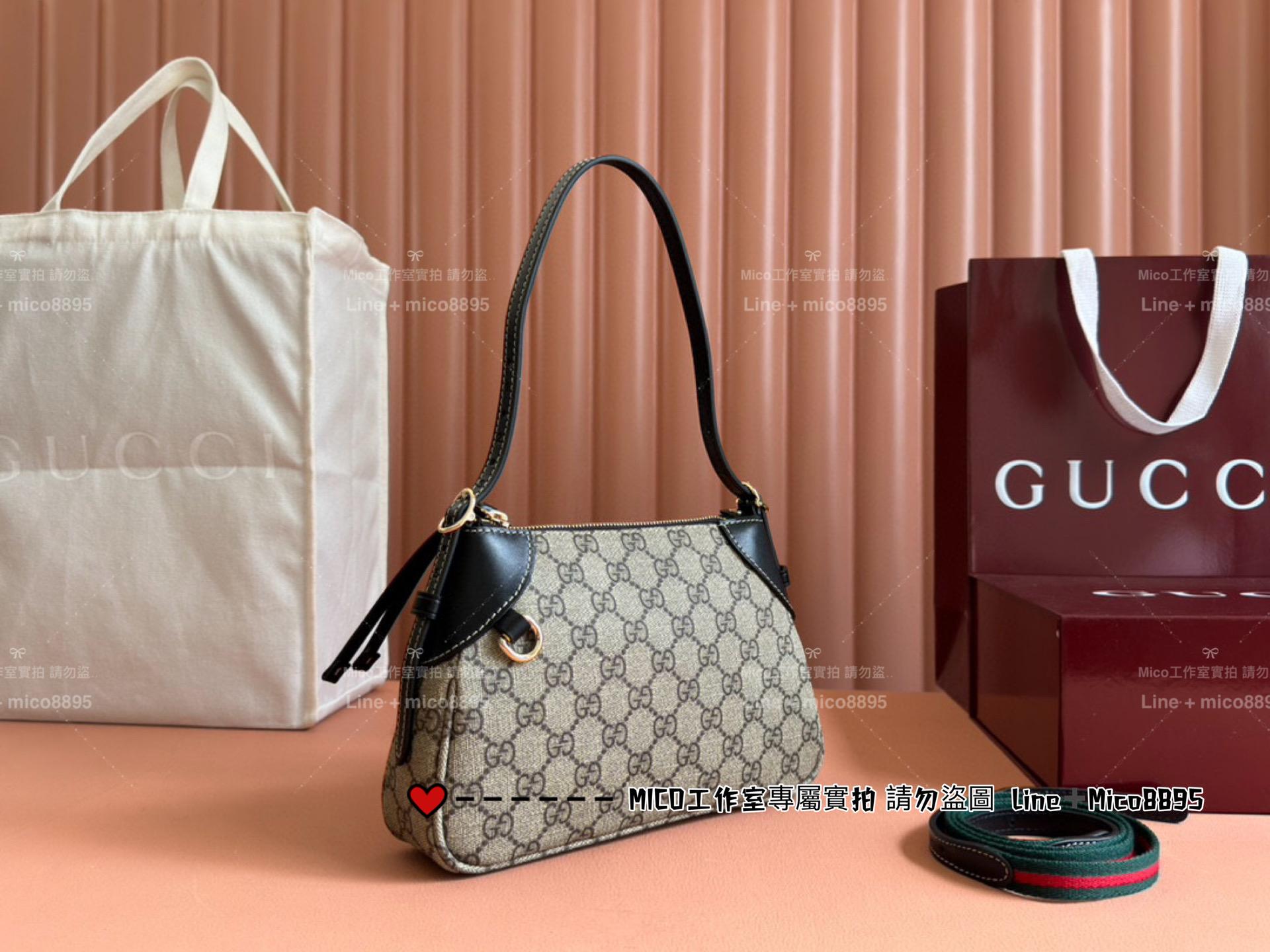 GUCCI 黑色皮革 Emblem系列 Ophidia GG 迷你肩背包 24cm