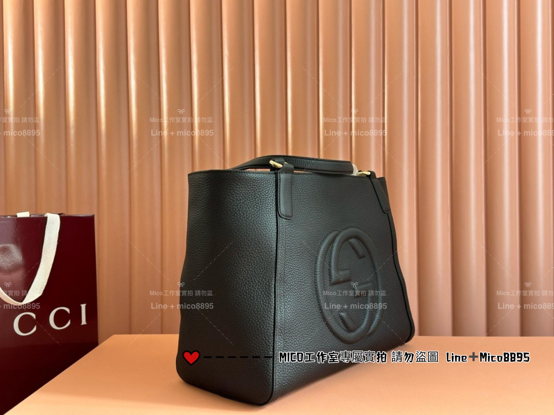 GUCCI soho系列 雙G互扣浮雕托特包 黑色摔紋牛皮/真皮 尺寸：35x29x17cm