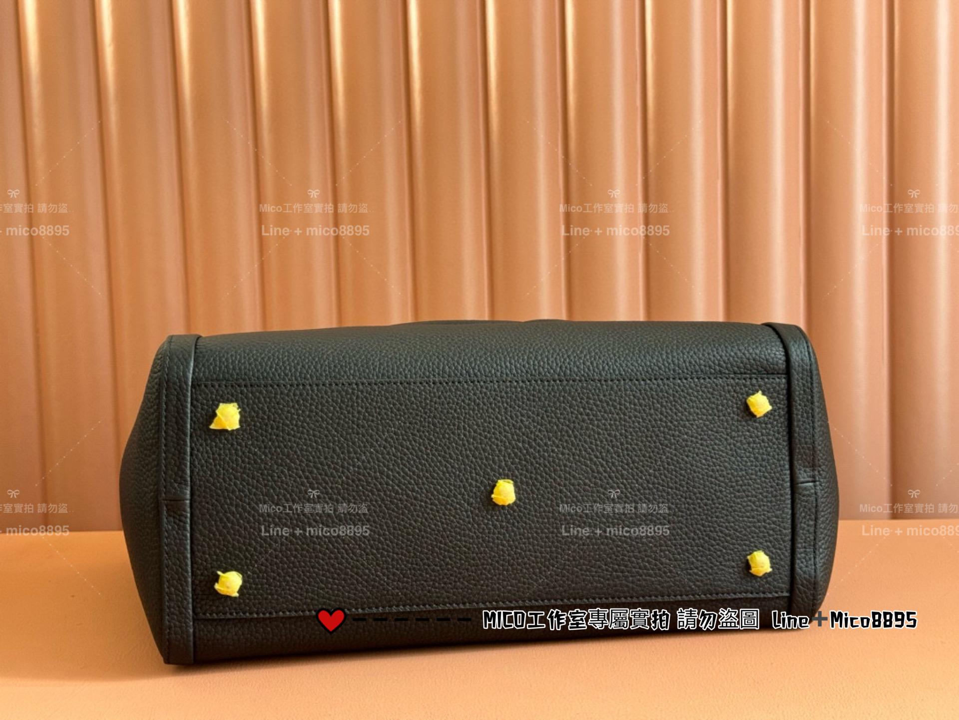 GUCCI soho系列 雙G互扣浮雕托特包 黑色摔紋牛皮/真皮 尺寸：35x29x17cm