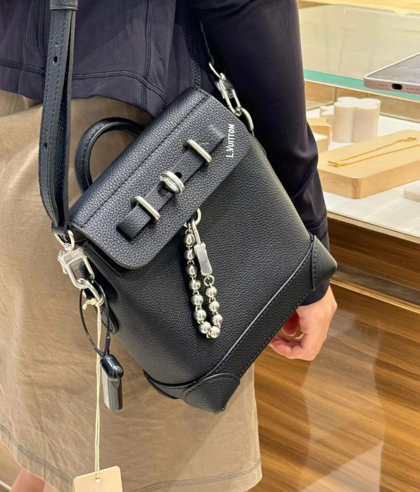 LV M11637黑色 Steamer 15 16.5cm