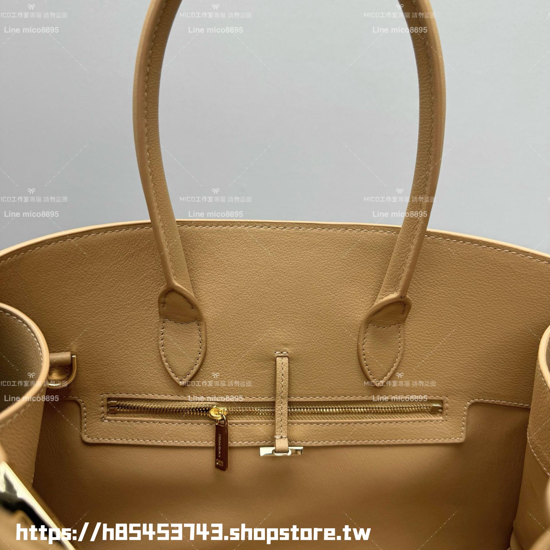 Ferragamo 駝色/金釦 小號 Hug Bag 擁抱手袋 32cm