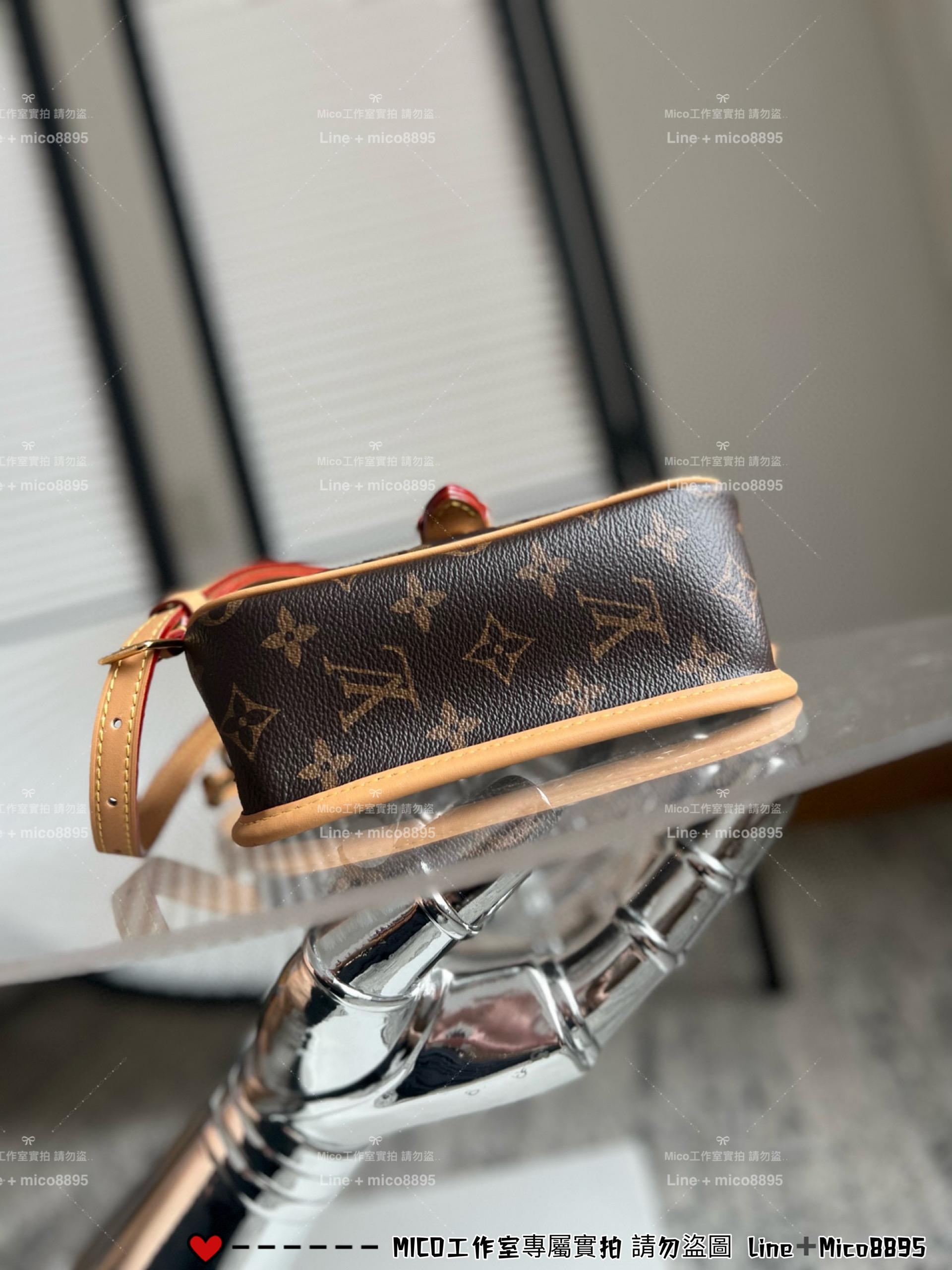 LV Nano Diane手袋 M83298老花 19cm 斜挎肩背包 法棍包