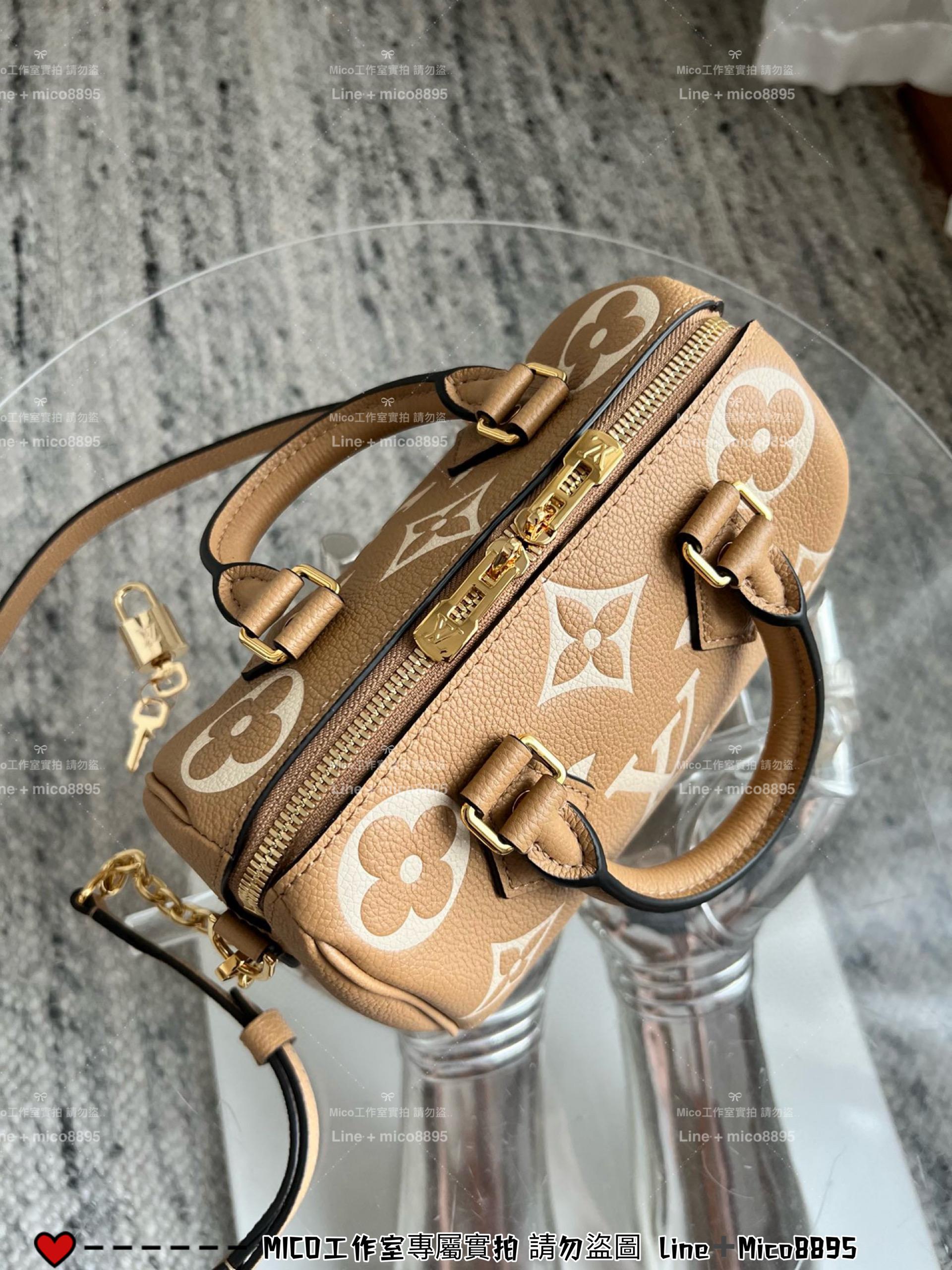 LV 季節款 SPEEDY BANDOULIÈRE 20 手袋  M12713 絲印款/奶茶色