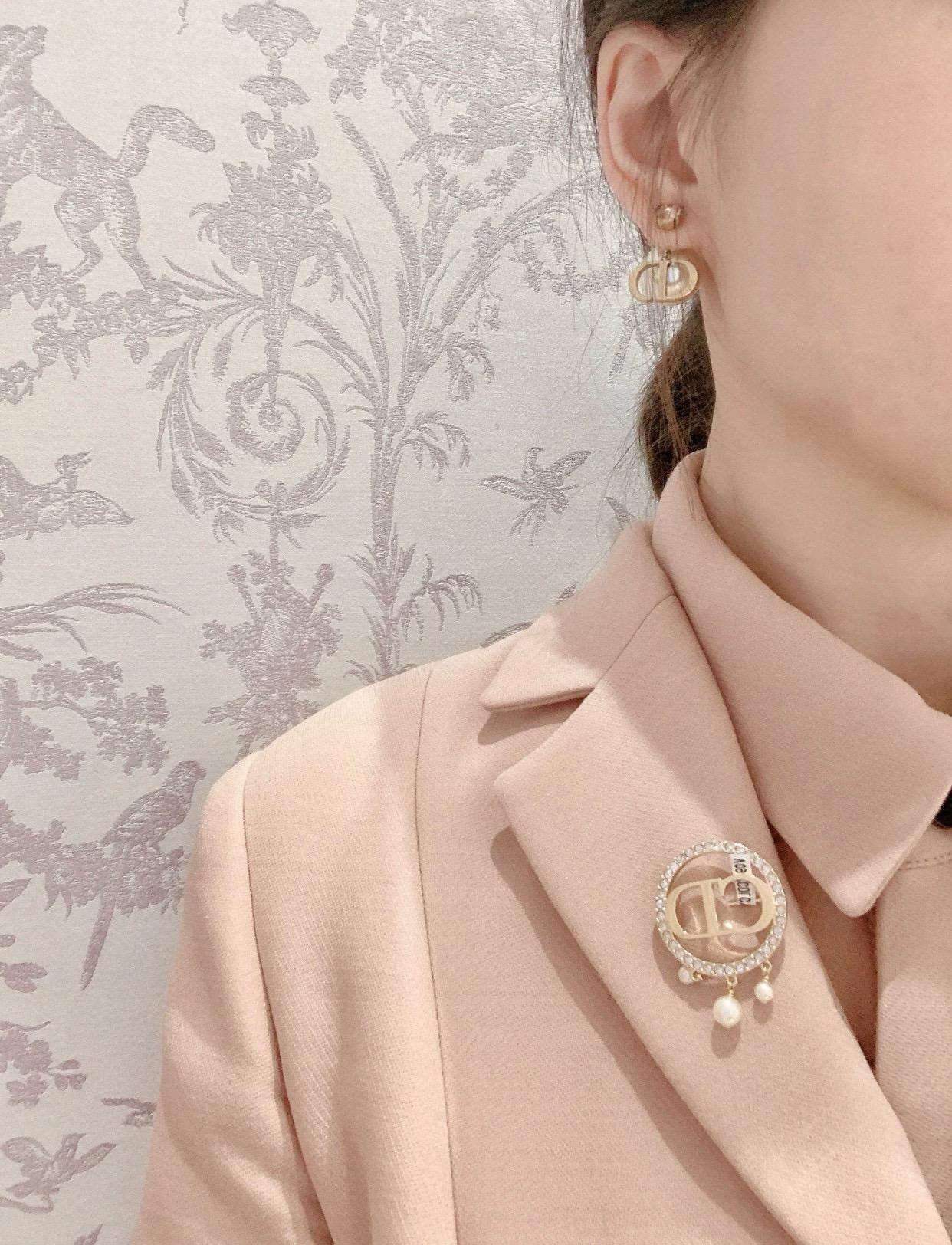 DIOR 圓圈帶鑽珍珠吊墜CD胸針
