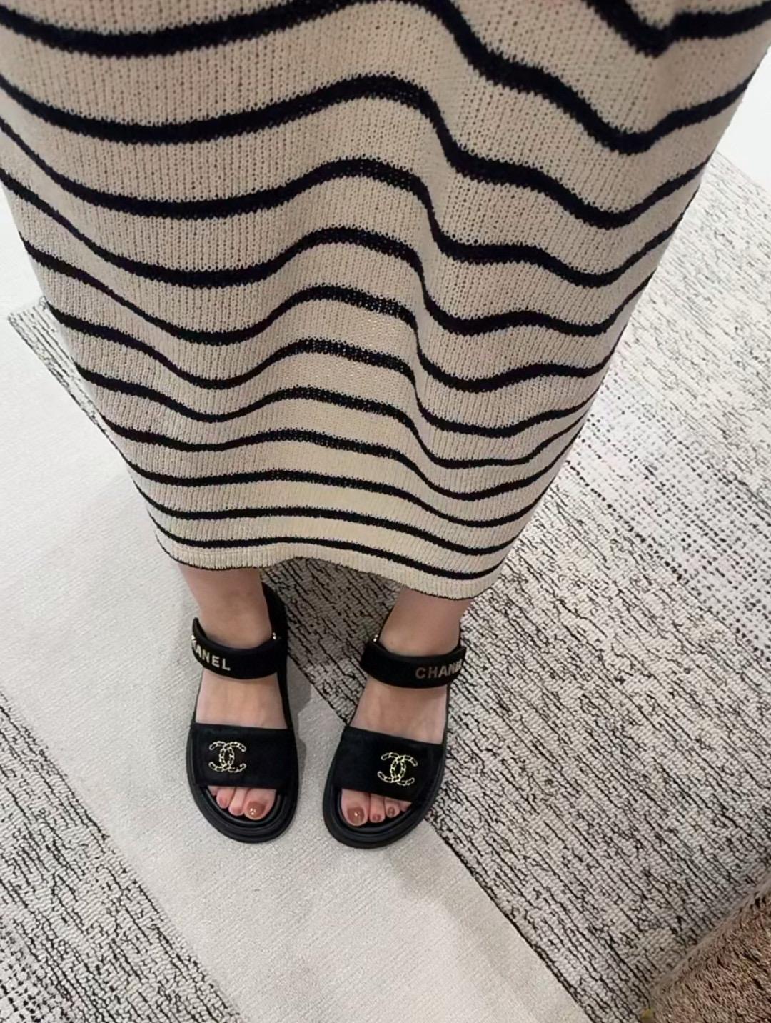 Chanel 丨小香字母 CC Logo 馬毛材質厚底涼鞋 35-40 底厚5cm