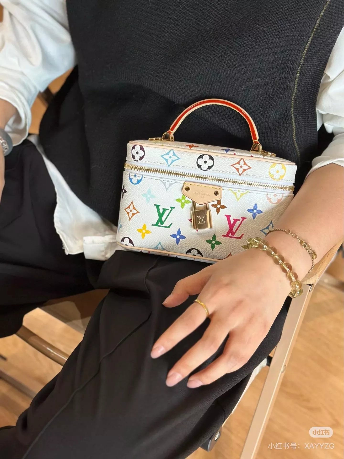 LV x 村上隆系列 TM VANITY CHAIN POUCH 手袋 M13662 白三彩 11cm