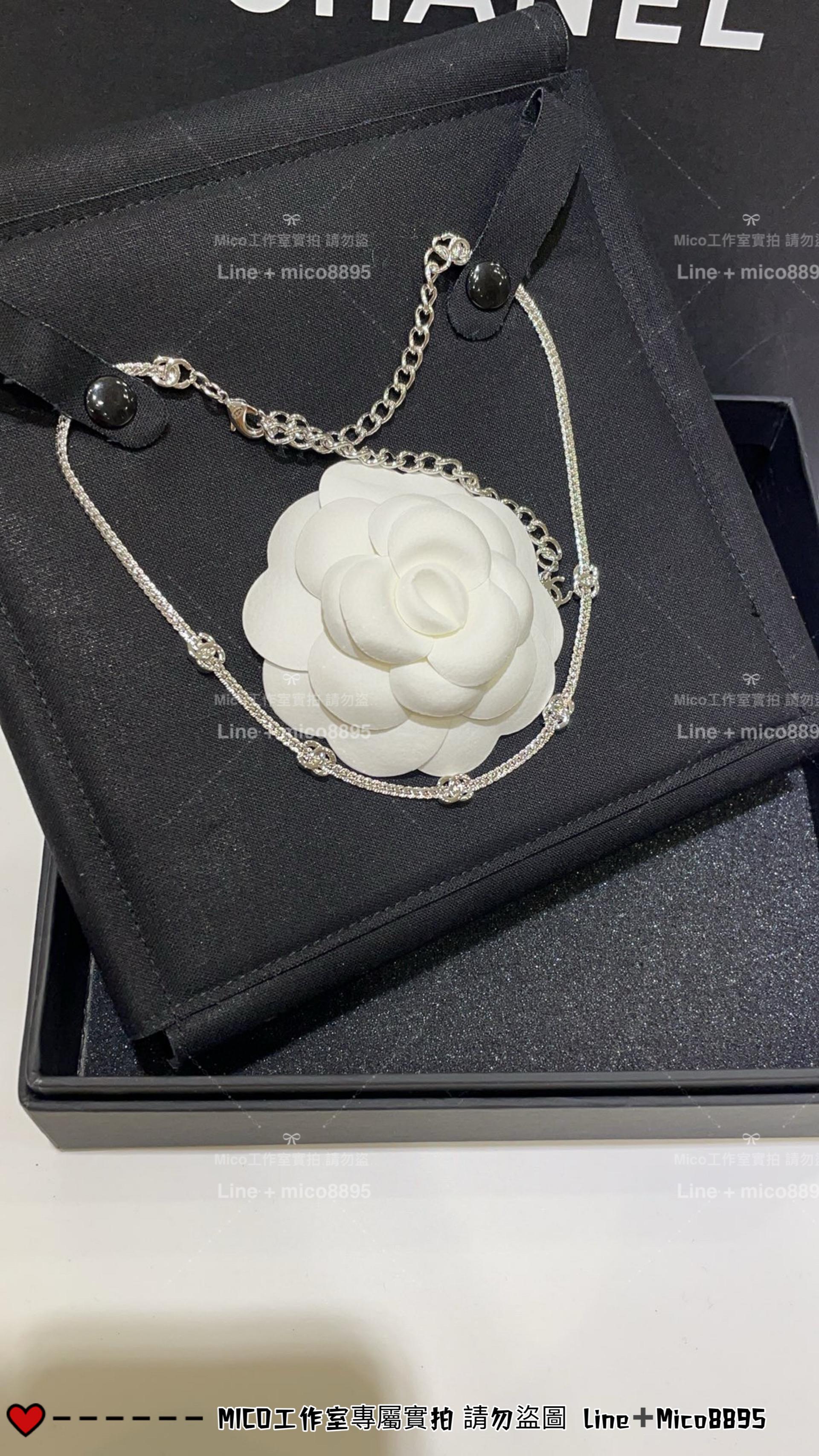CHANEL | 24B 五花雙C銀色、淡金色蛇骨鏈/項鍊choker