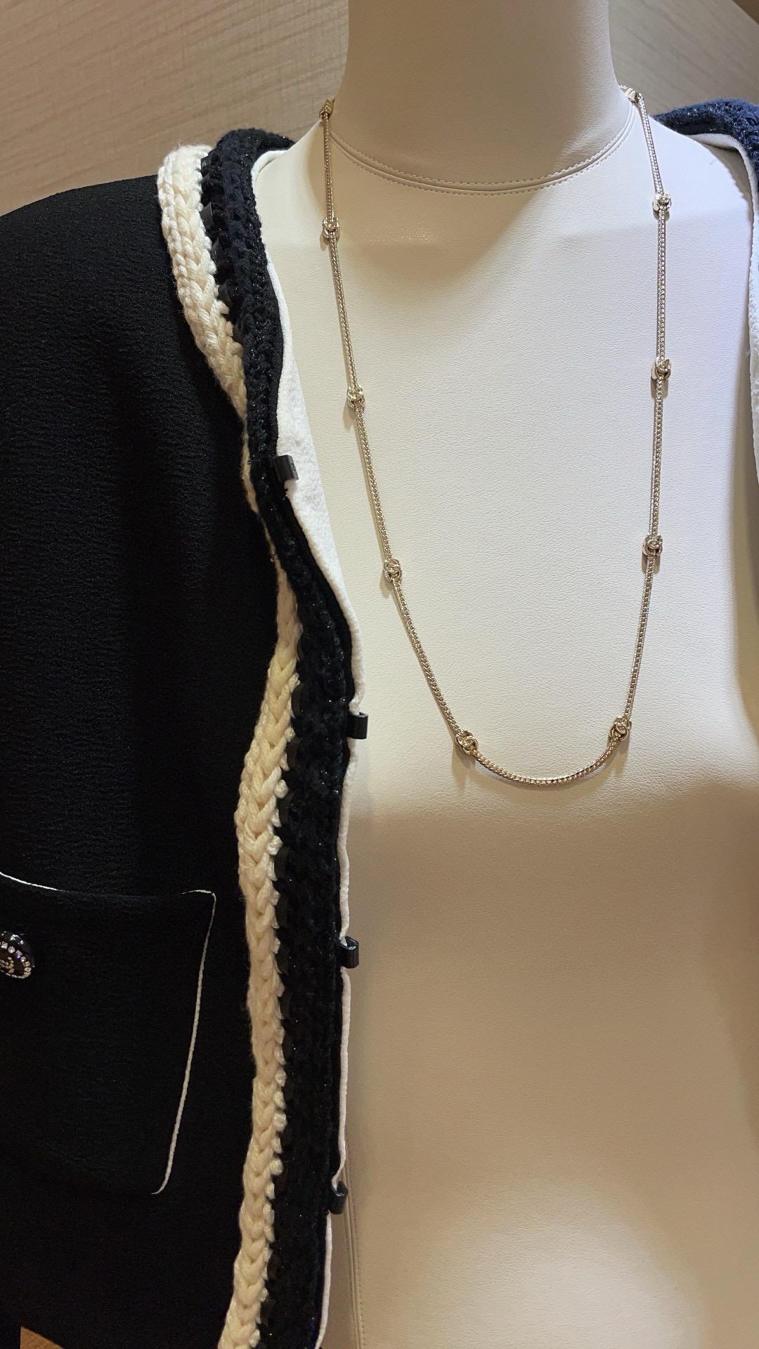 CHANEL | 24B  10花雙C銀色、淡金色蛇骨鏈/項鍊 毛衣鏈