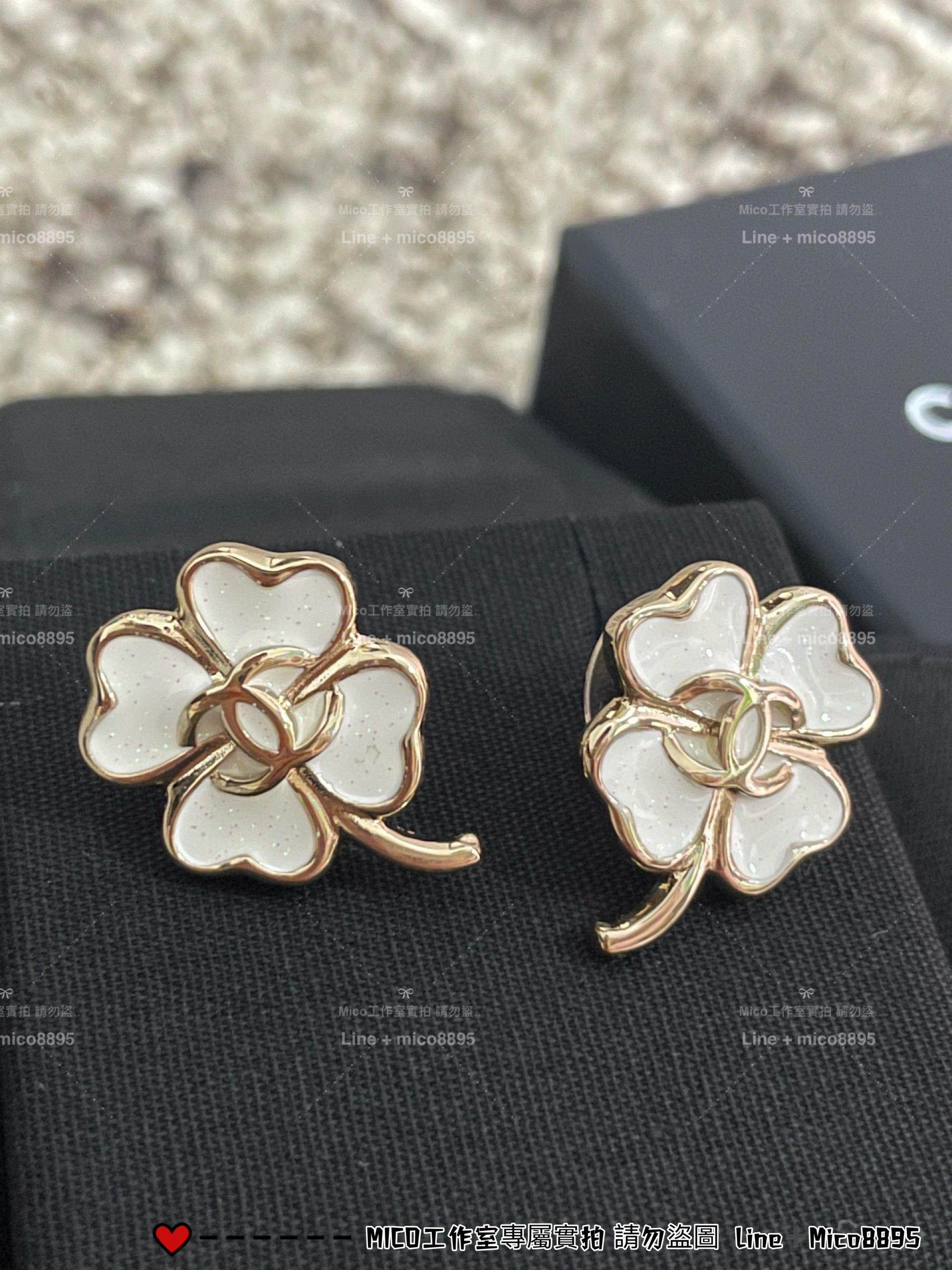 CHANEL | 25P 白色法朗四葉草🍀幸運耳環/耳釘