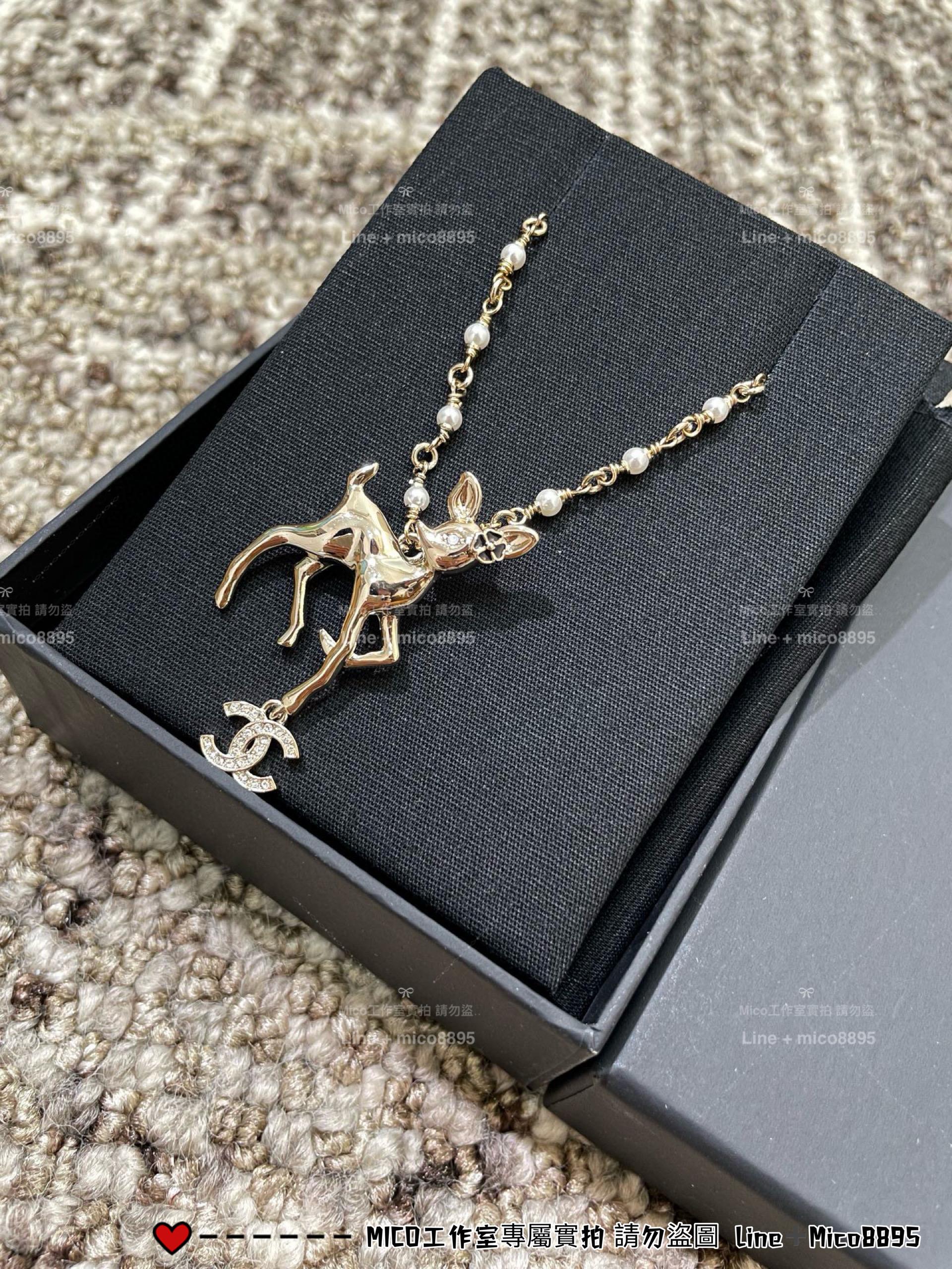 CHANEL | 童趣風格 珍珠鏈小鹿雙C水鑽項鍊