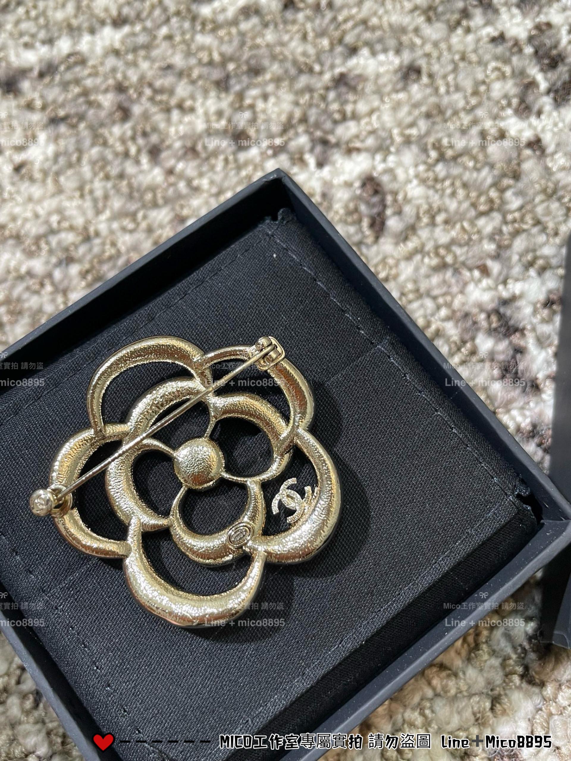 CHANEL | 經典山茶花款 施華洛世奇水鑽胸針/配件 銀色/淡金色兩色