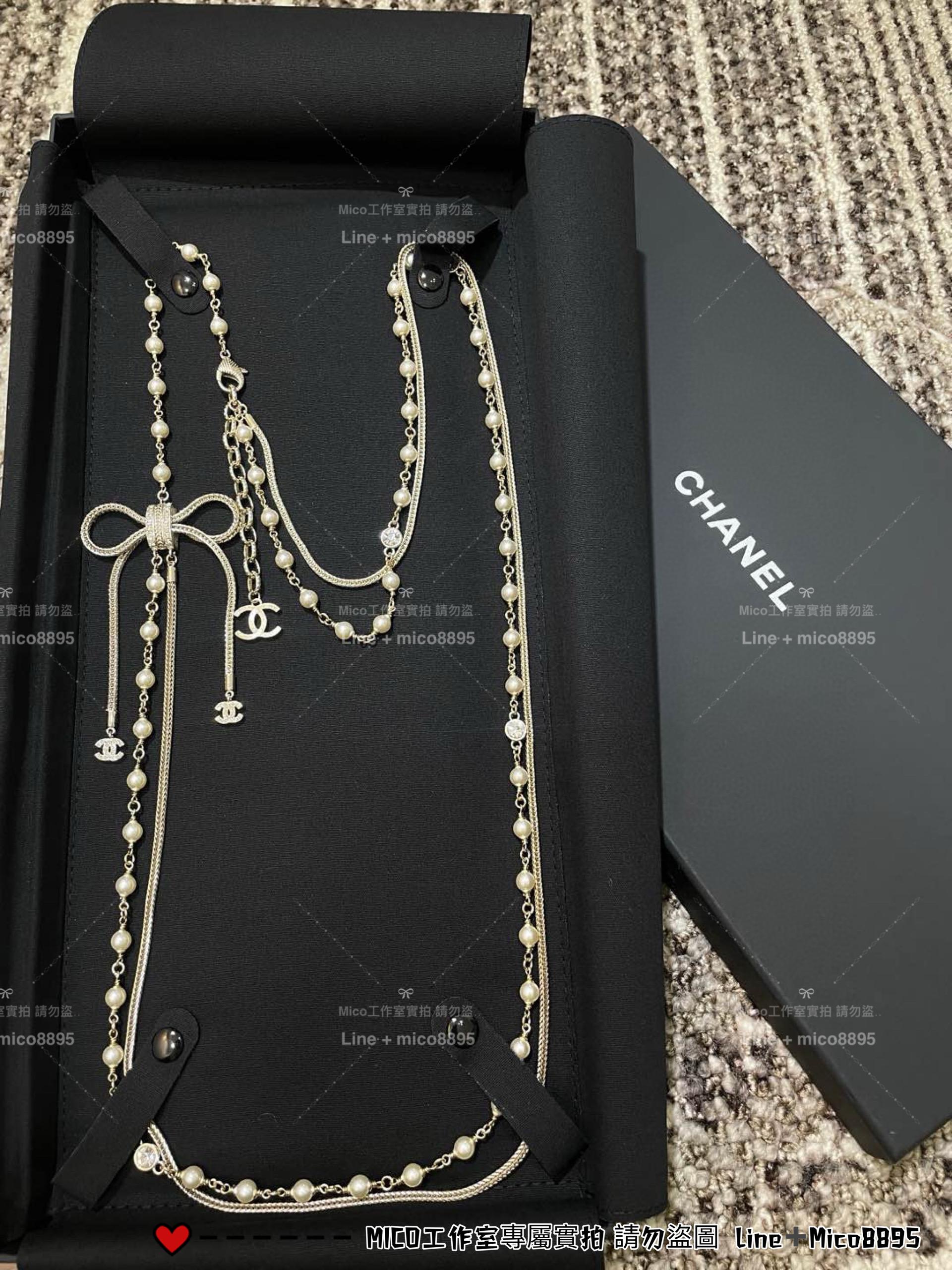 CHANEL | 24K 淡金色五金蝴蝶結拼接鏈條珍珠長款毛衣鏈