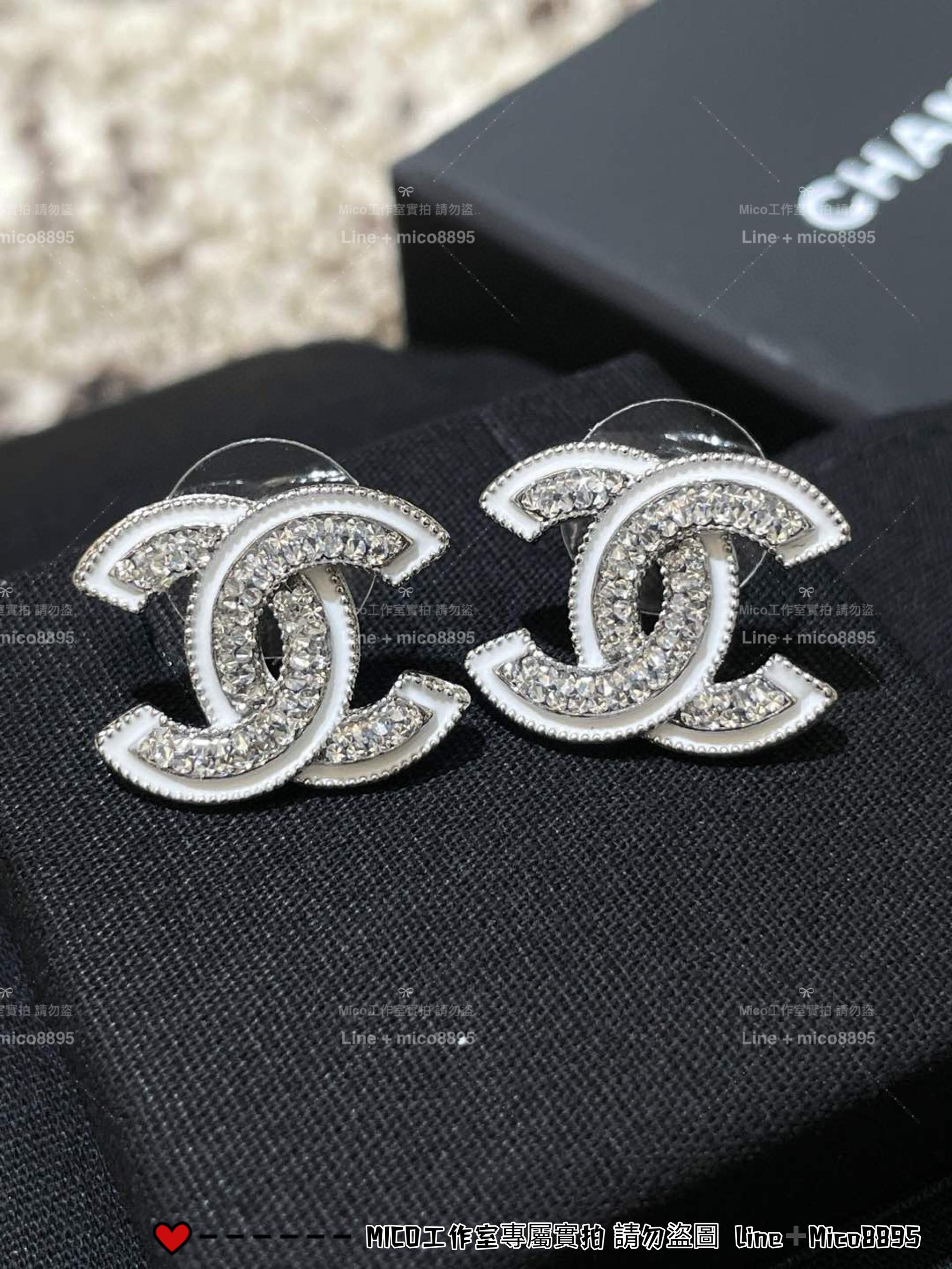 CHANEL | 25C 日常配戴款 水鑽雙C拼接白邊法朗基礎款耳釘/耳環