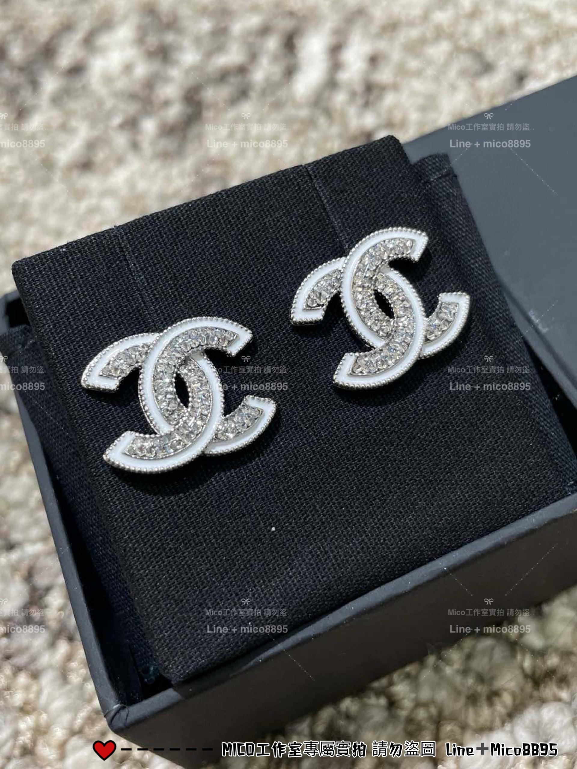 CHANEL | 25C 日常配戴款 水鑽雙C拼接白邊法朗基礎款耳釘/耳環