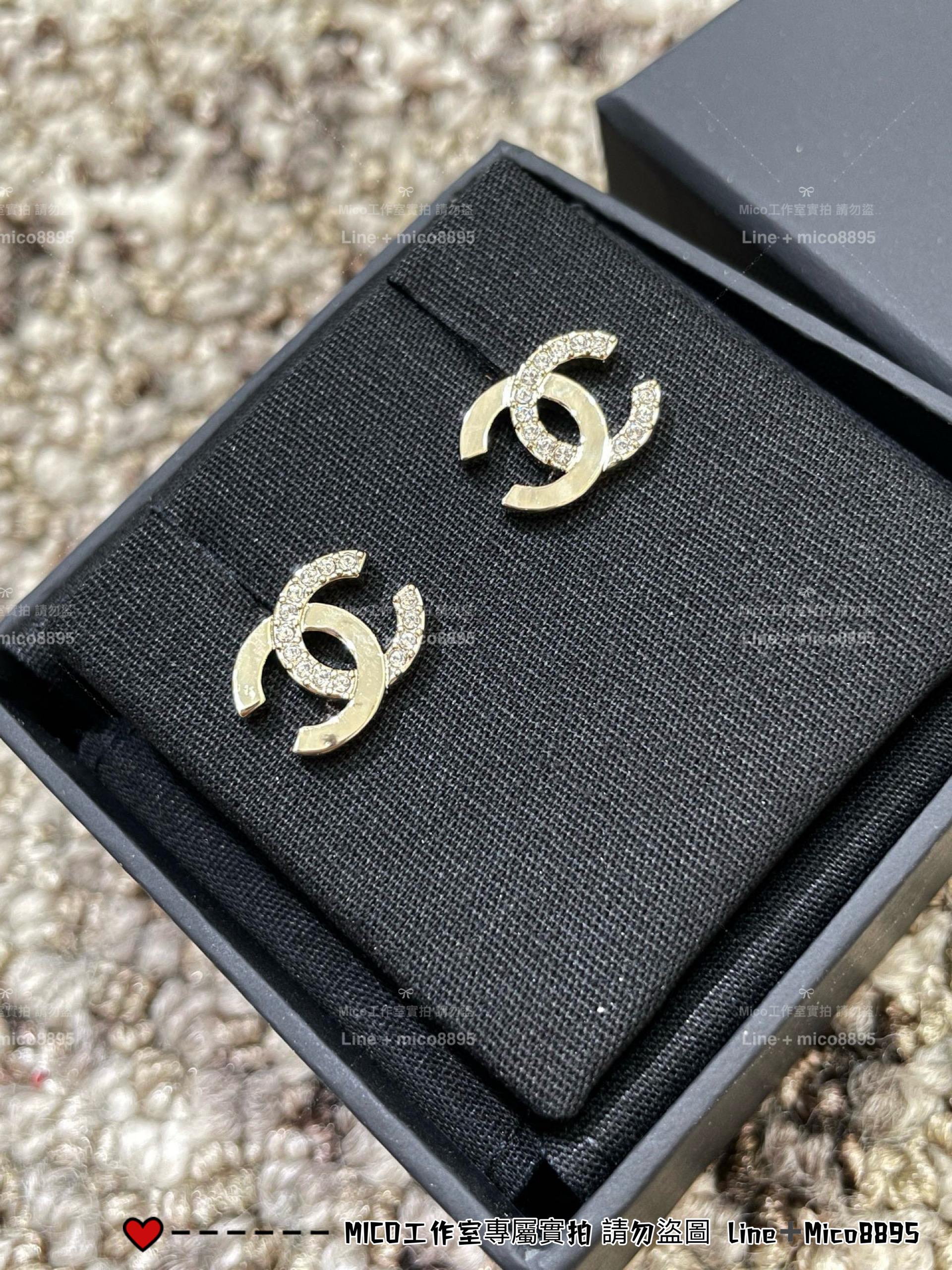 CHANEL | 半鑽拼接式基礎款金色耳釘/耳環