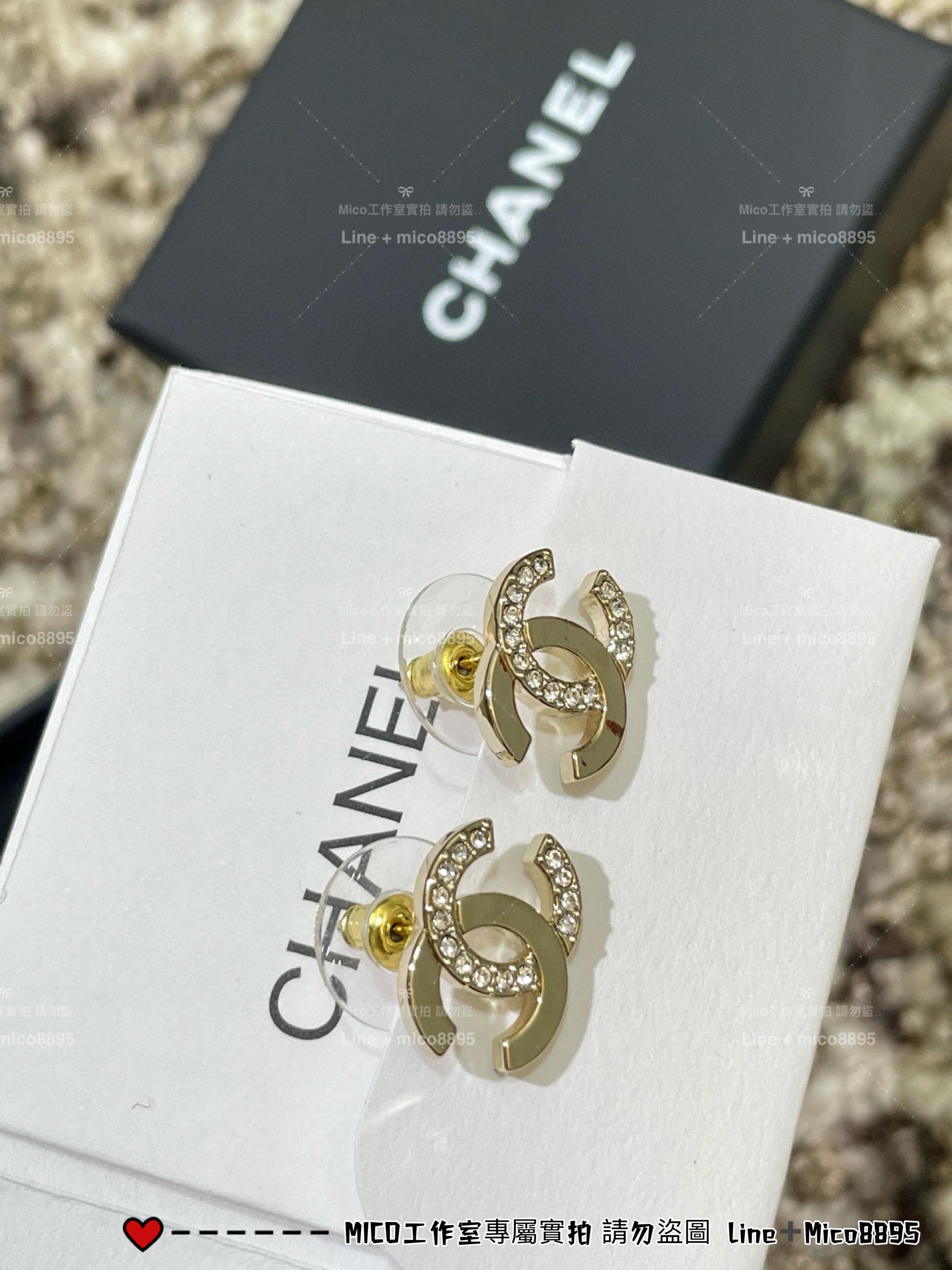 CHANEL | 半鑽拼接式基礎款金色耳釘/耳環