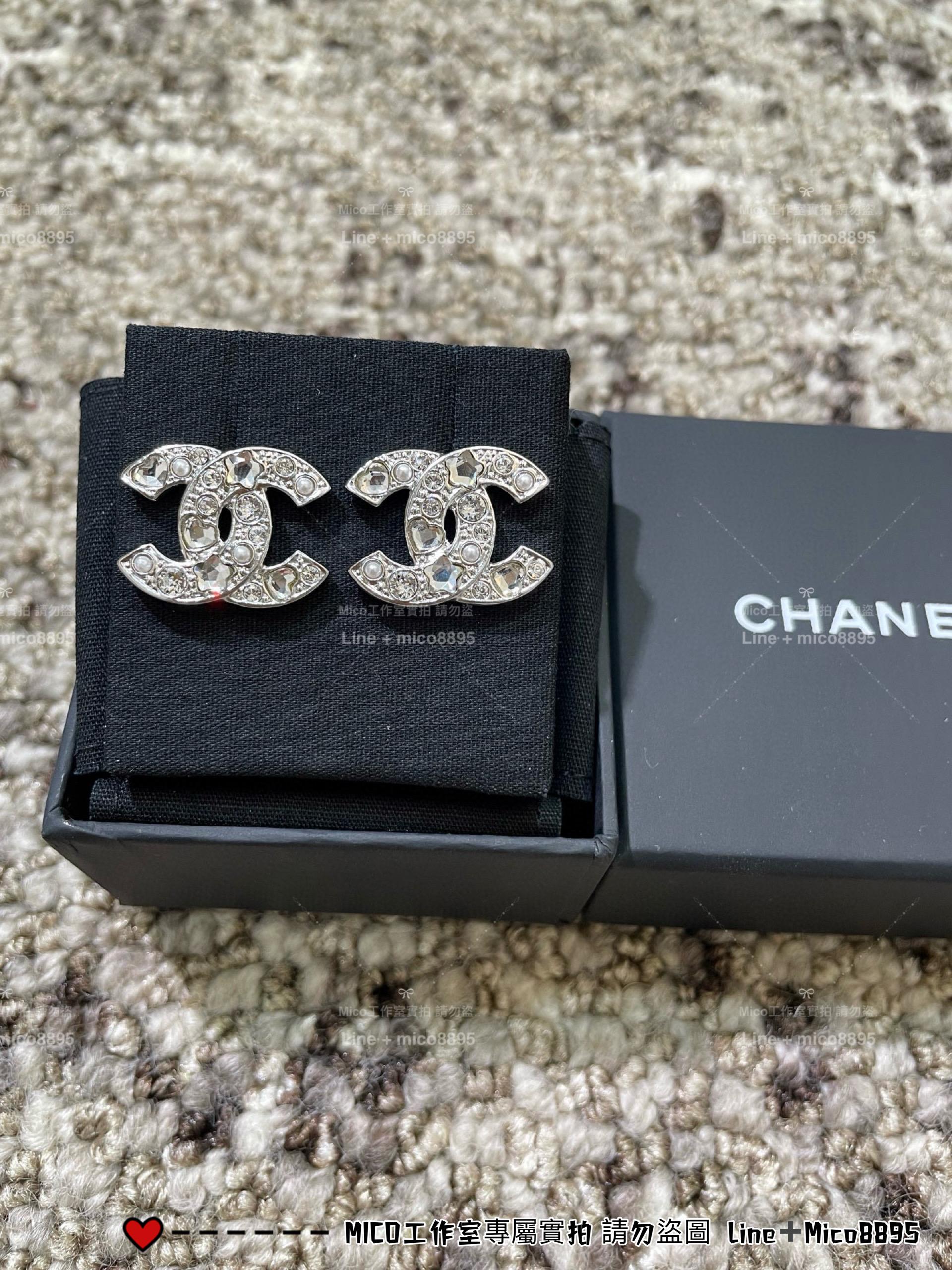 CHANEL | 日常佩戴款 愛心 星星 水鑽銀色耳釘/耳環 細節非常精緻