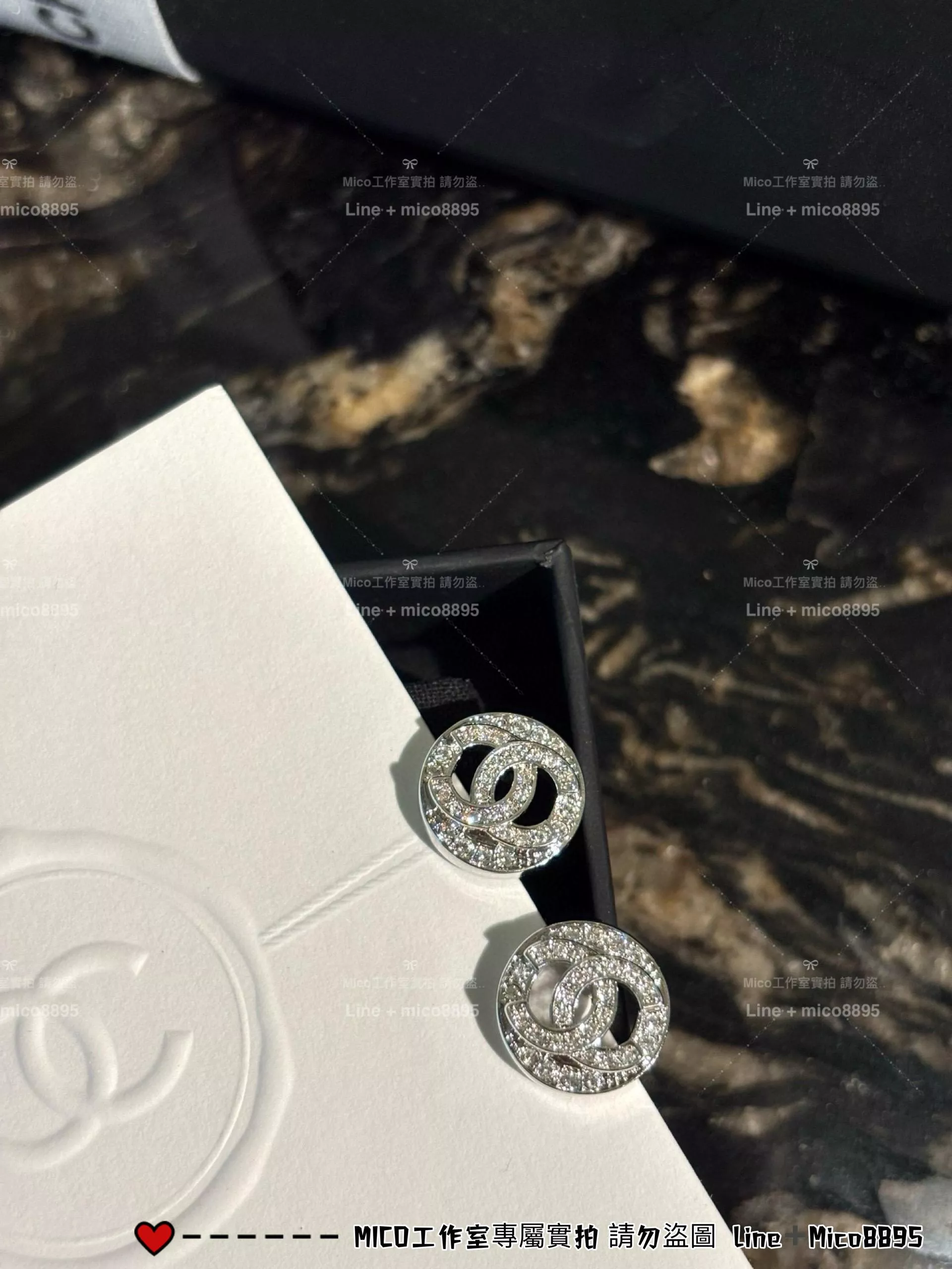 CHANEL | 日常配戴款 立體滿鑽雙C鏤空銀豆豆耳釘/耳環
