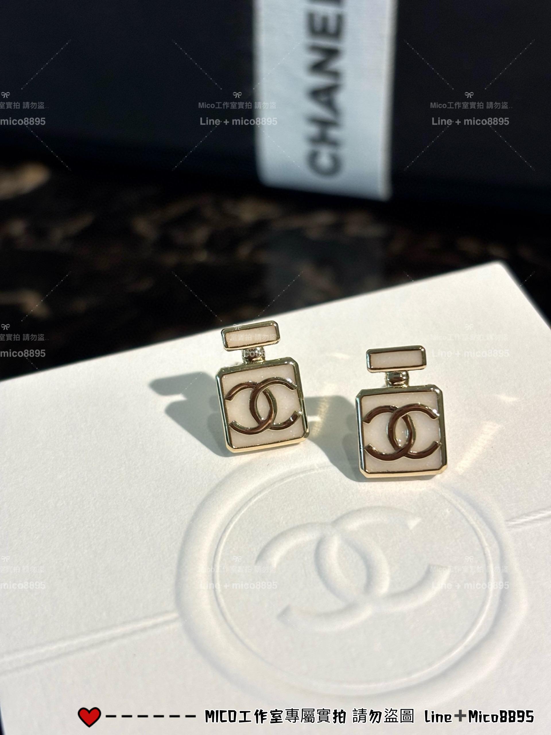 CHANEL | 日常配戴款 25P 琺瑯彩 細閃香水瓶造型雙C耳釘/耳環