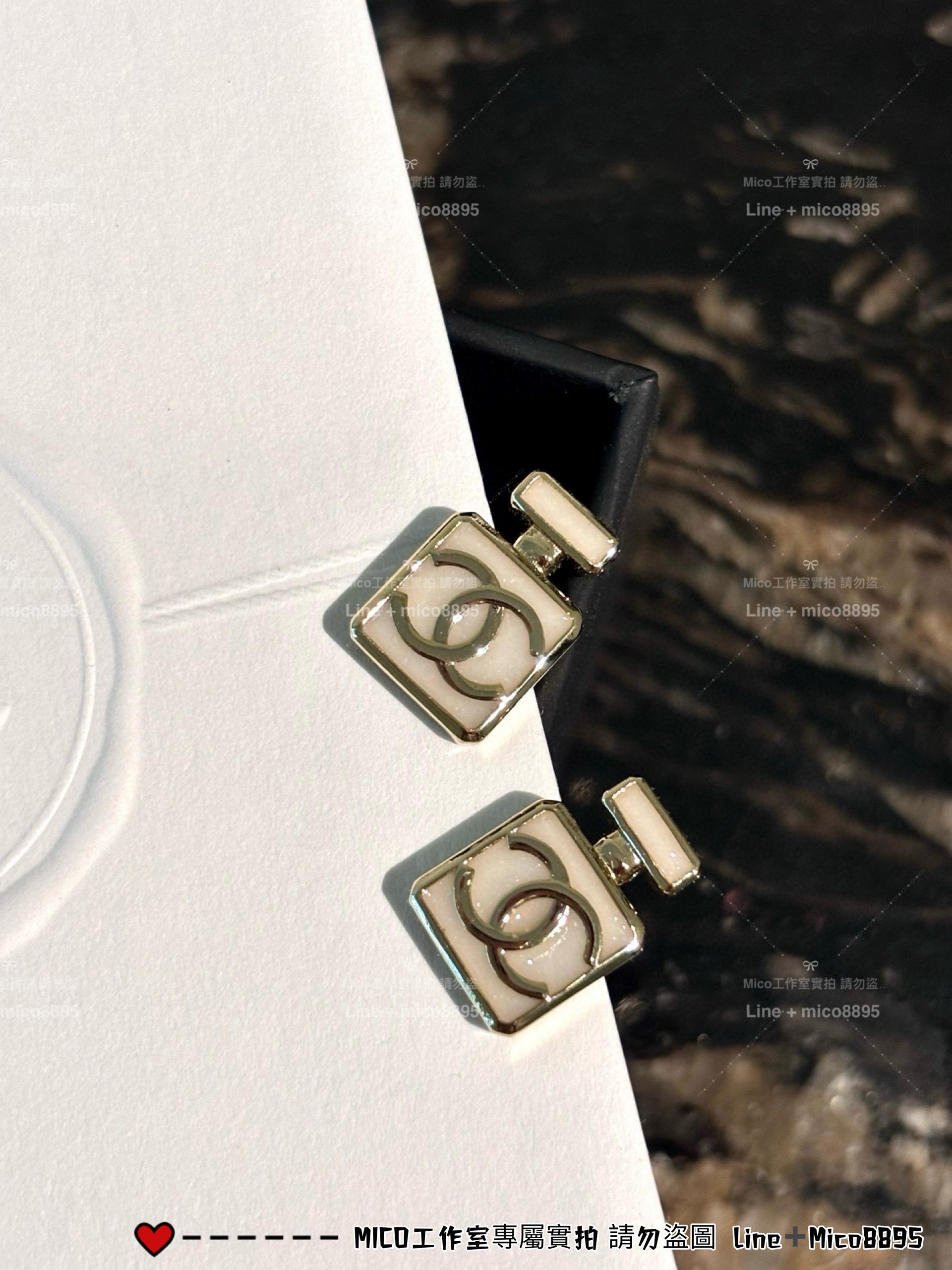 CHANEL | 日常配戴款 25P 琺瑯彩 細閃香水瓶造型雙C耳釘/耳環