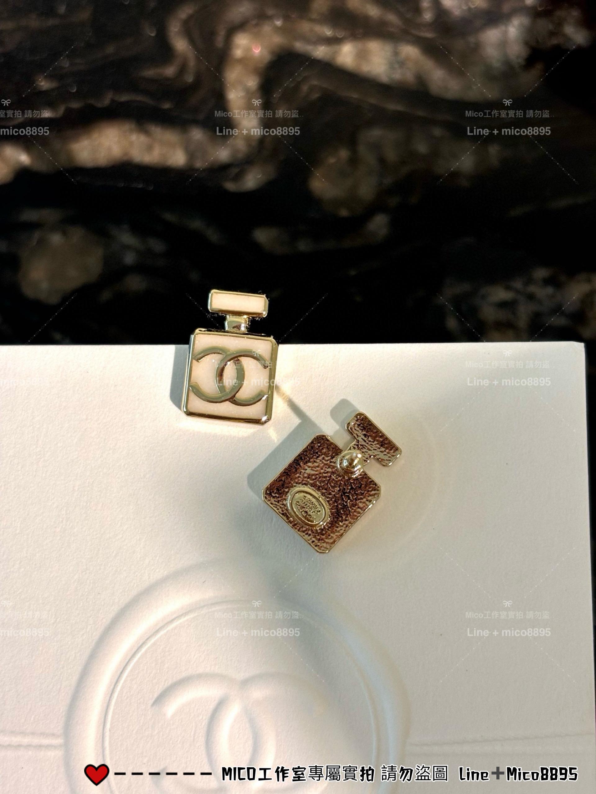 CHANEL | 日常配戴款 25P 琺瑯彩 細閃香水瓶造型雙C耳釘/耳環