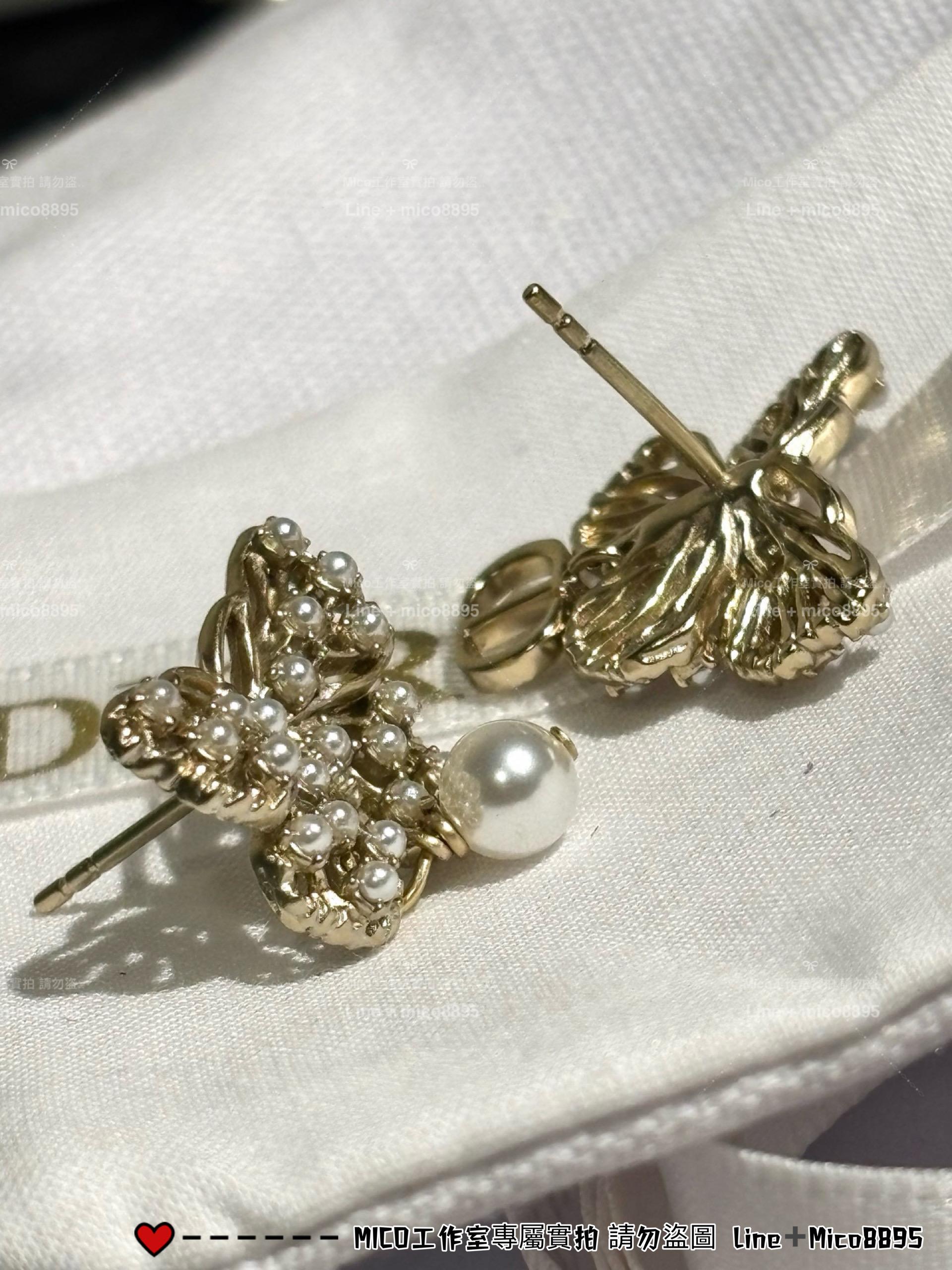 DIOR 磨砂金 立體珍珠不對稱cd字母蝴蝶耳環/耳釘