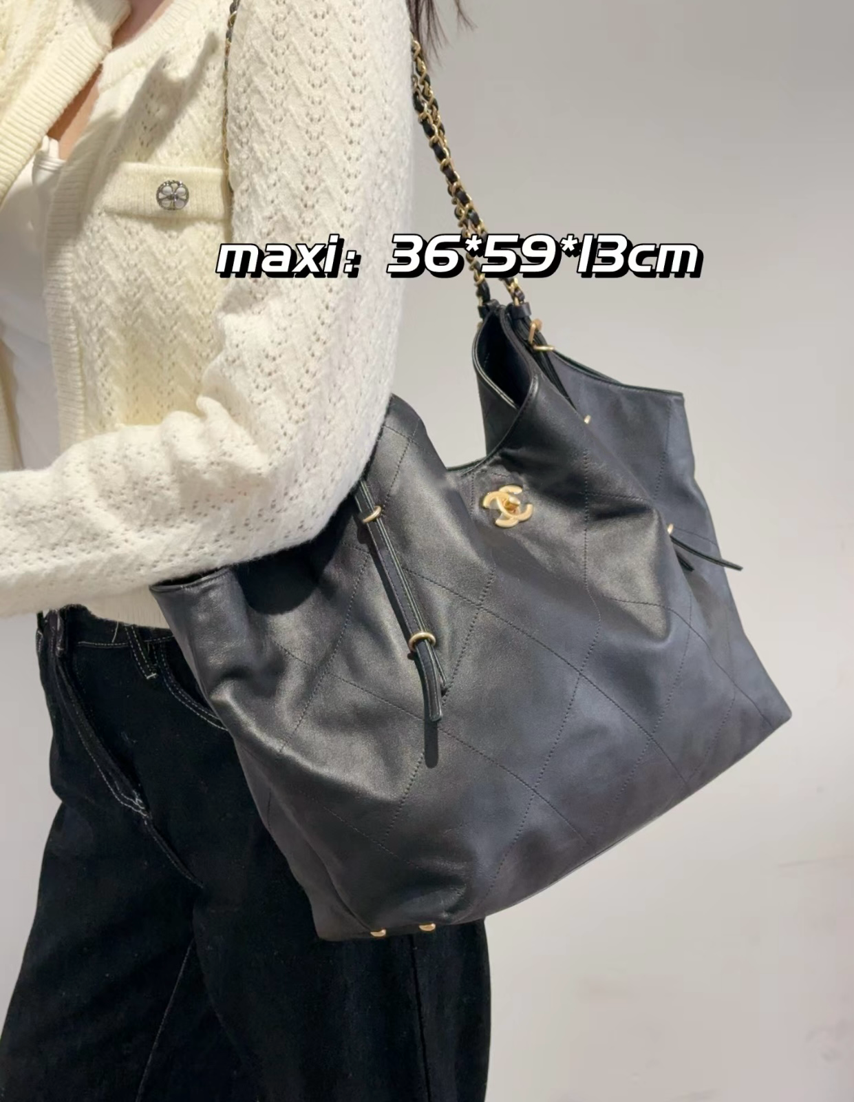 CHANEL | 小香 25S GD同款Maxi購物包大號♥黑色 尺寸：𝟥𝟨*𝟧𝟫*𝟣𝟥 𝖼𝗆
