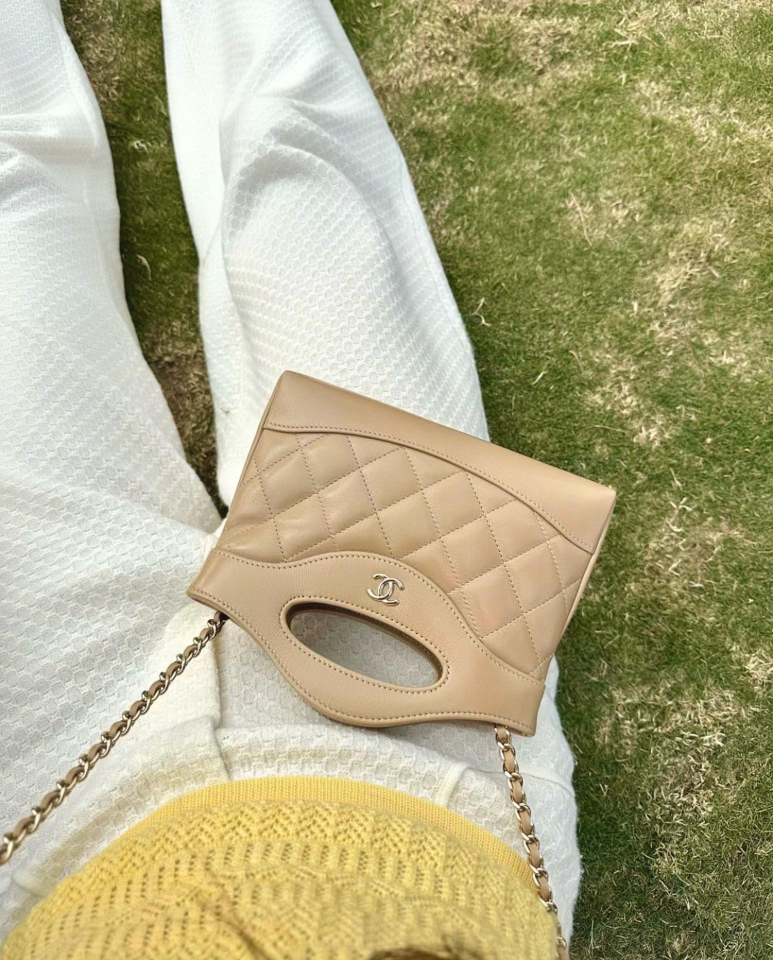 CHANEL | 小香 25P春夏款 奶茶色油蠟小羊皮鏈條包 Nano 31Bag 20cm