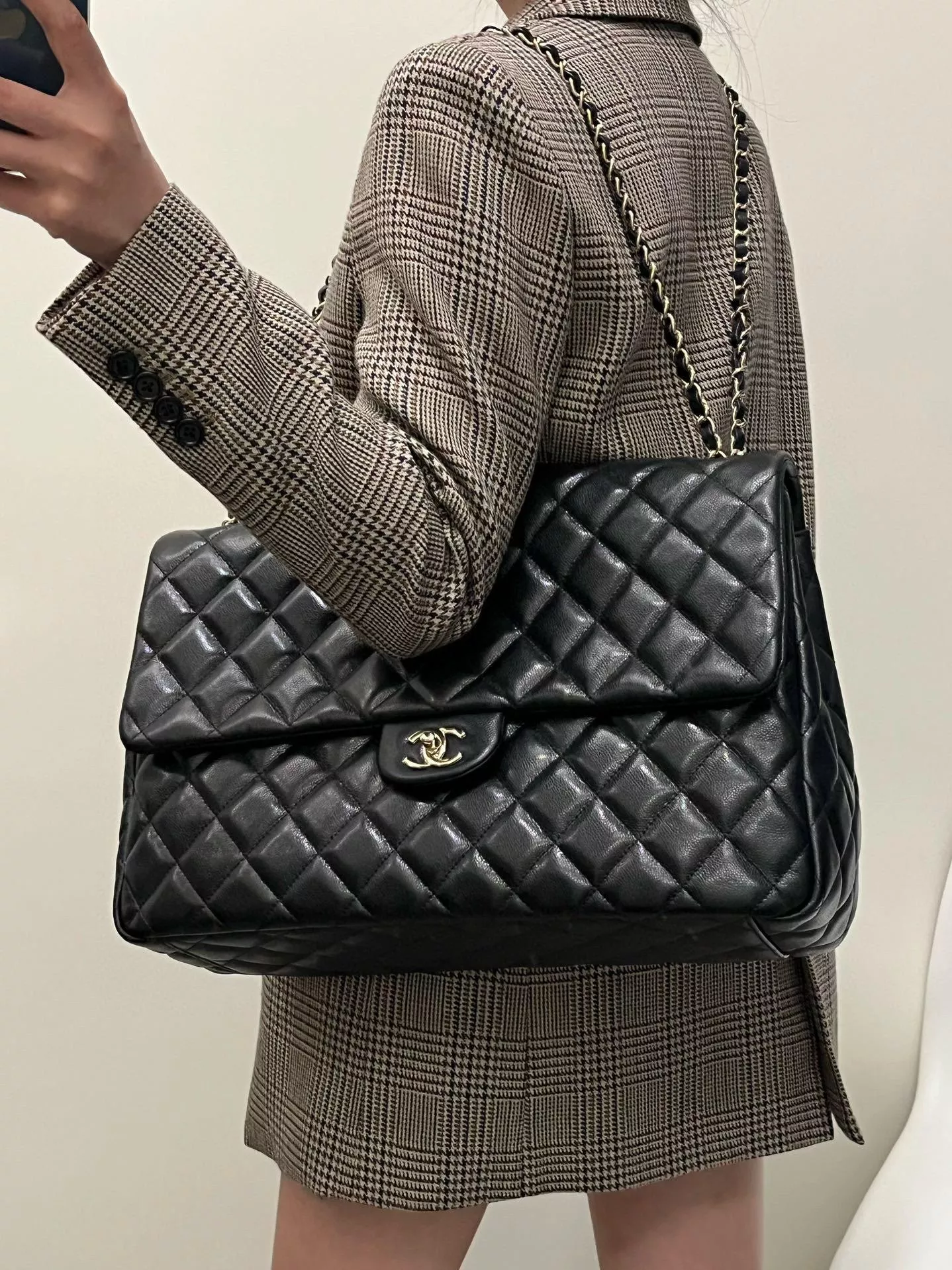 CHANEL | 小香 24c 黑色子醬牛皮超大cf機場包 40cm