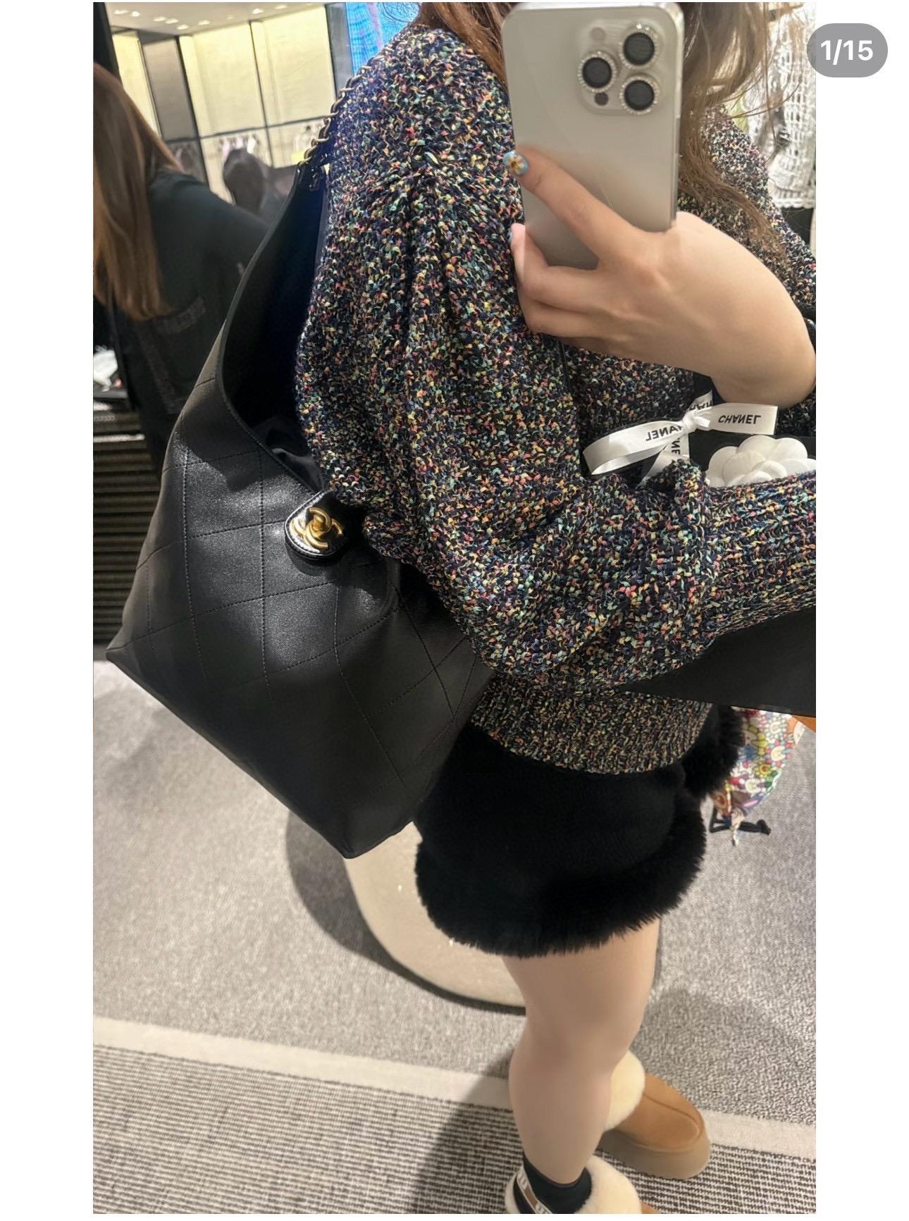 CHANEL | 小香 25P 小號嬉皮hobo腋下包 復古霧面五金 小羊皮材質/真皮 27*23*21cm