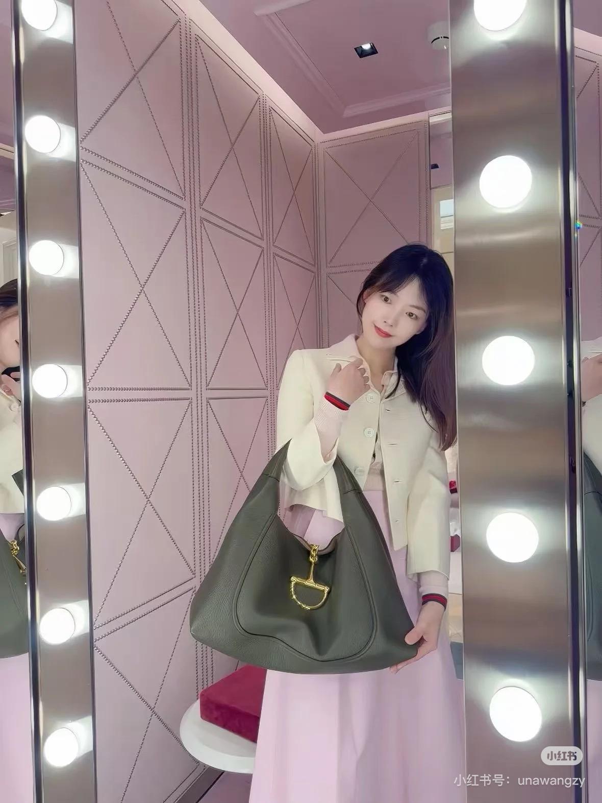 Gucci 橄欖綠牛皮 Softbit系列 馬銜扣造型肩背包 大容量鬆弛感 46cm