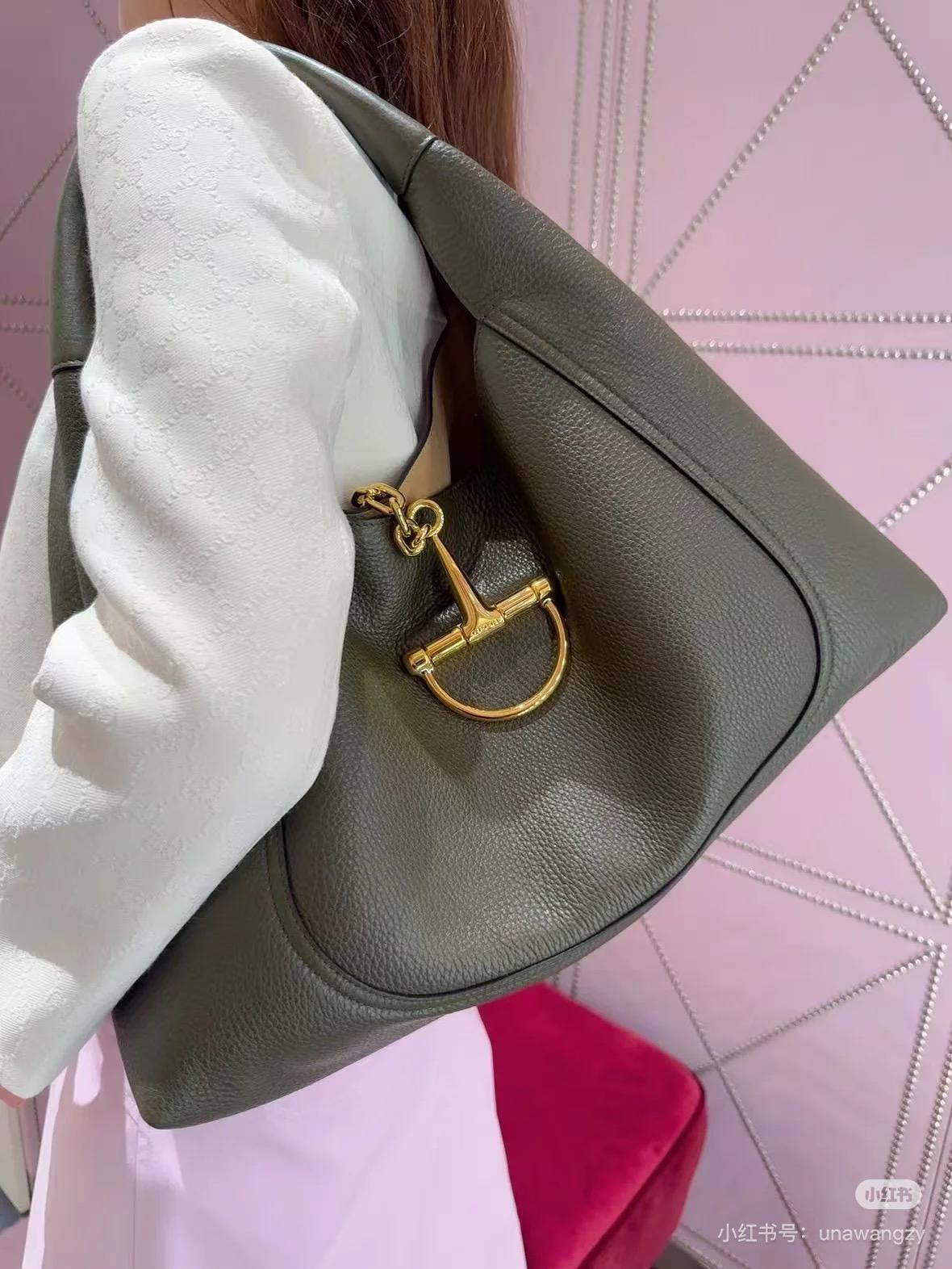 Gucci 橄欖綠牛皮 Softbit系列 馬銜扣造型肩背包 大容量鬆弛感 46cm