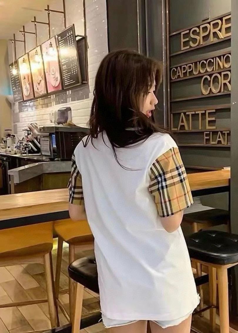 Burberry BBT 格子拼接袖圓領短袖T恤 男女同款 寬鬆版型偶爾