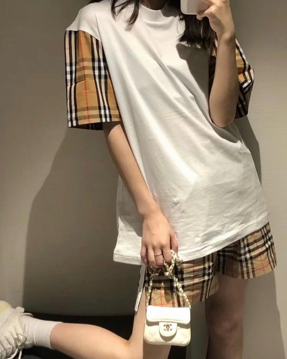 Burberry BBT 格子拼接袖圓領短袖T恤 男女同款 寬鬆版型偶爾