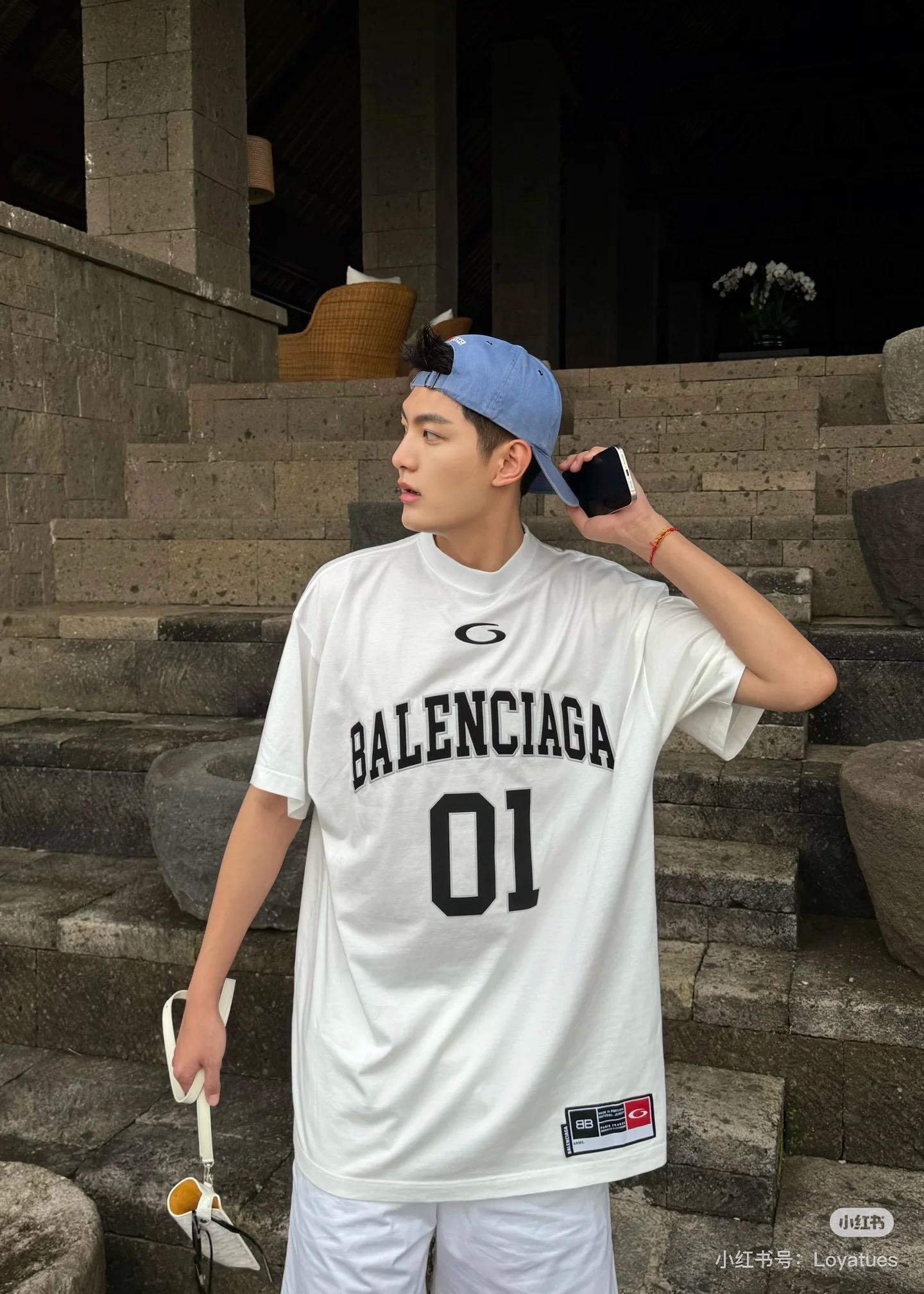BALENCIAGA 白色 籃球系列運動球服01號刺繡字母短袖T恤