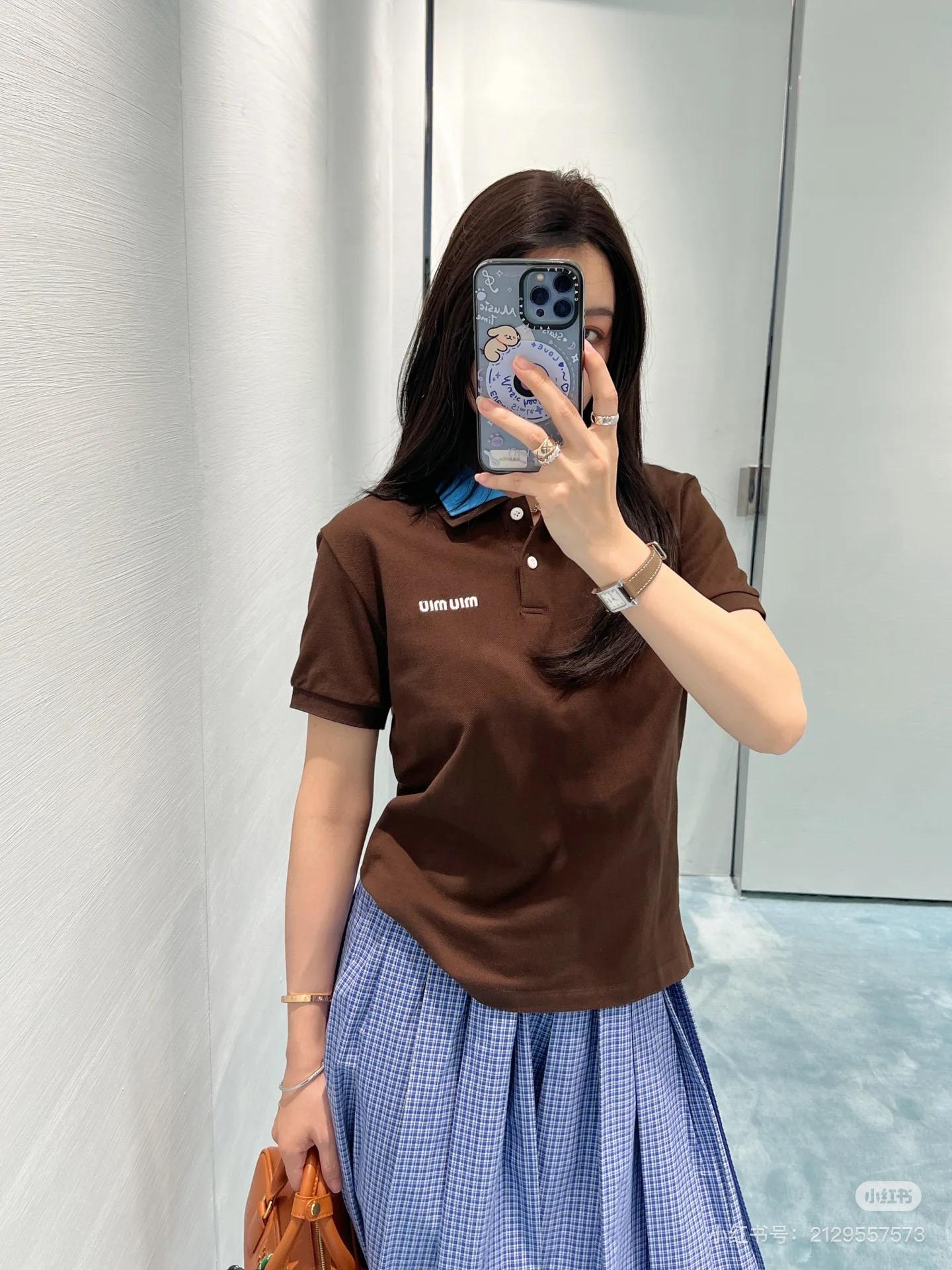 MIUMIU 撞色雙層領刺繡字母Polo衫短袖