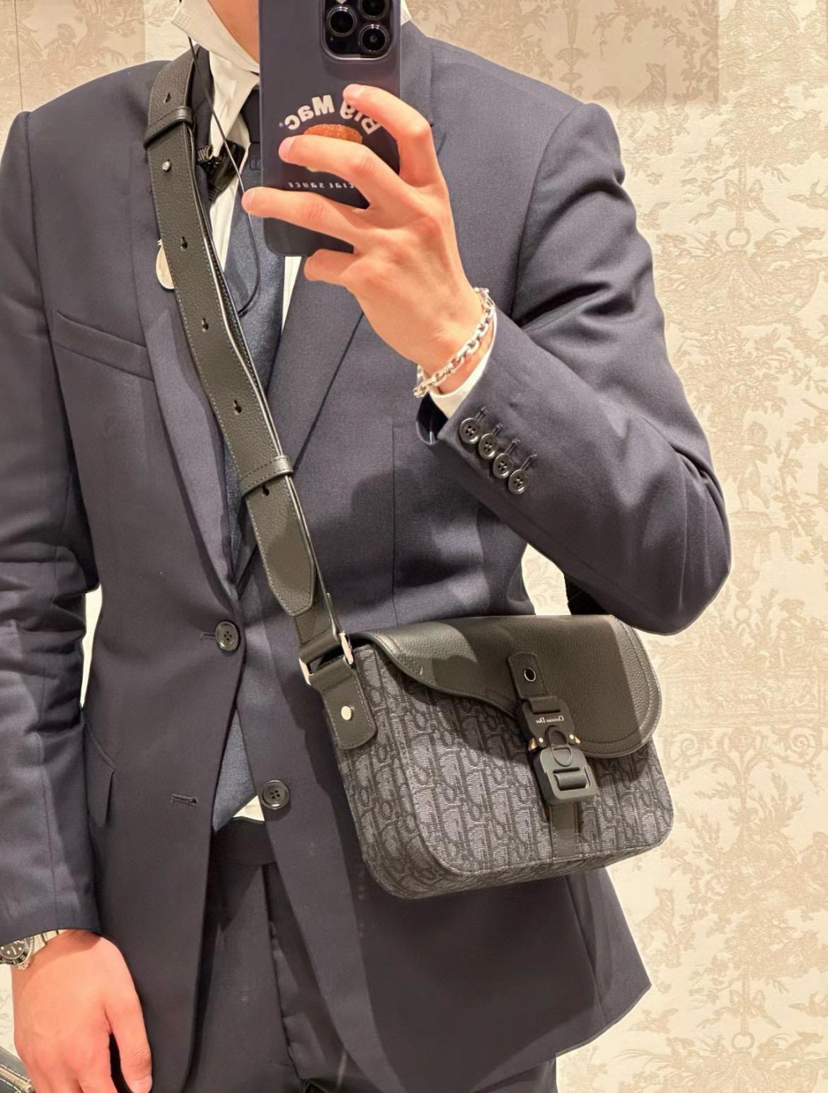 DIOR 黑色Oblique 緹花 Saddle 小型翻蓋郵差包 23cm