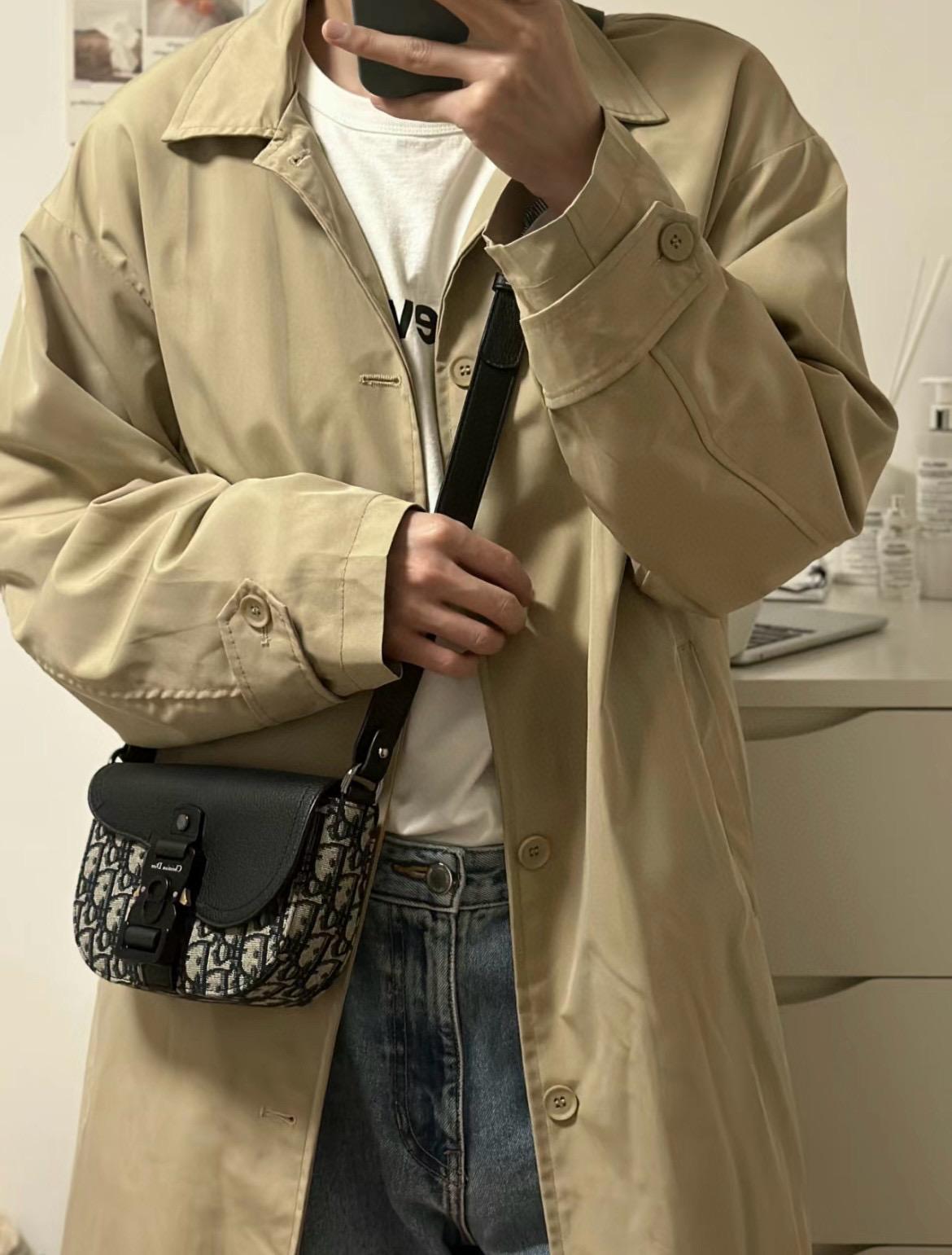 DIOR 男女同款 情侶款 黑色拼皮/米色拼皮 Gallop 迷你斜挎包/附背帶 19cm