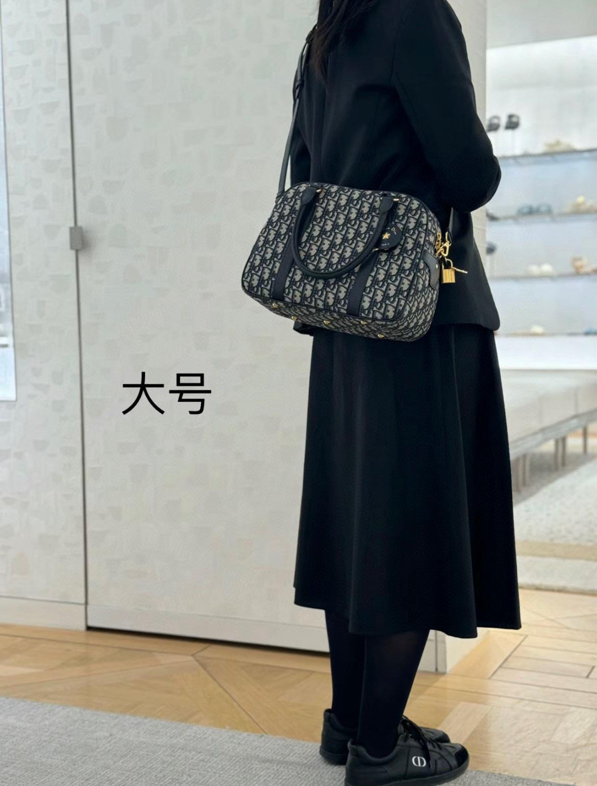 DIOR 可斜挎與手提 D-Vibe 大型保齡球包 Oblique 緹花 31cm
