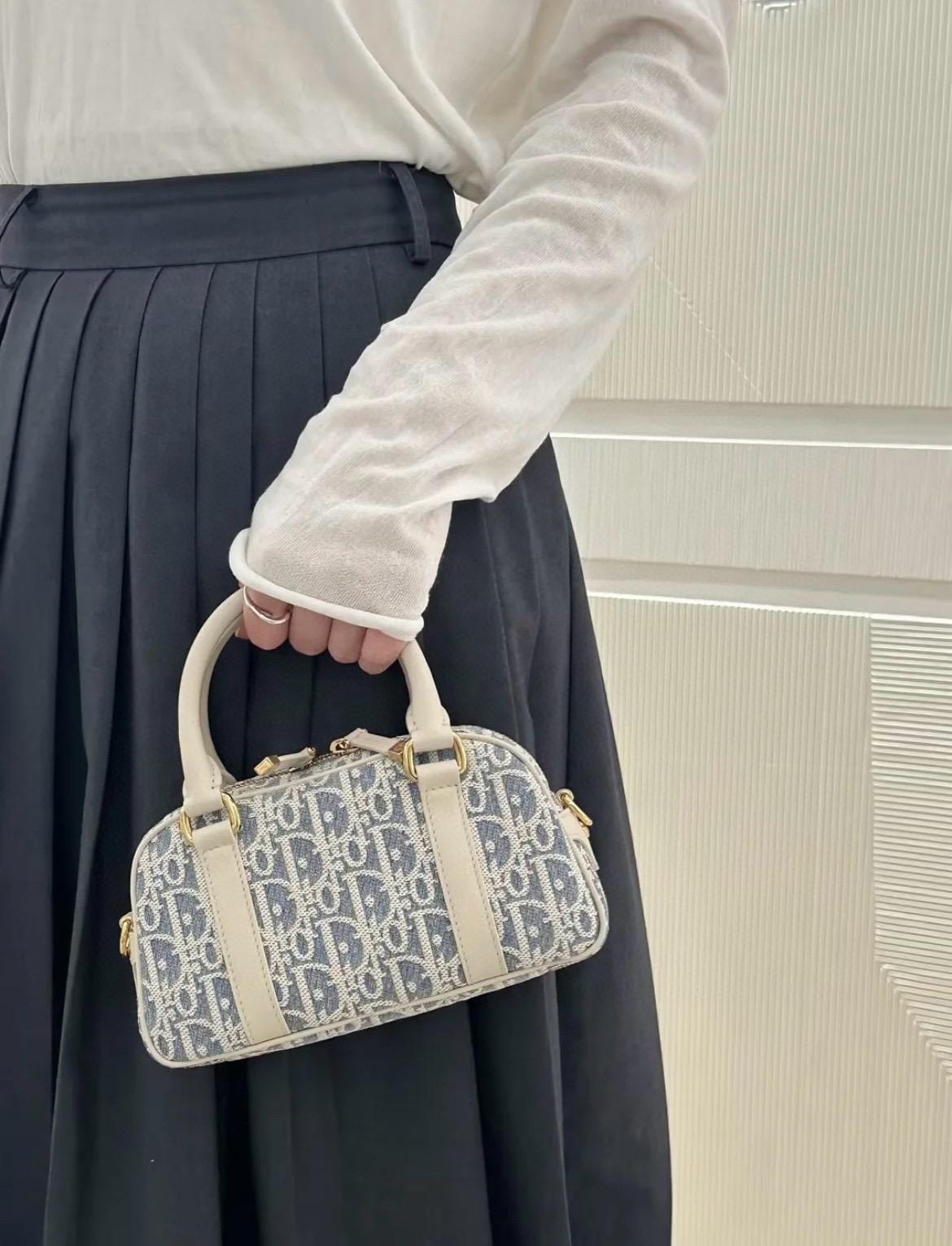 DIOR 季節限定色 酒椰草 D-Vibe East-West 微型包 保齡球包 20cm