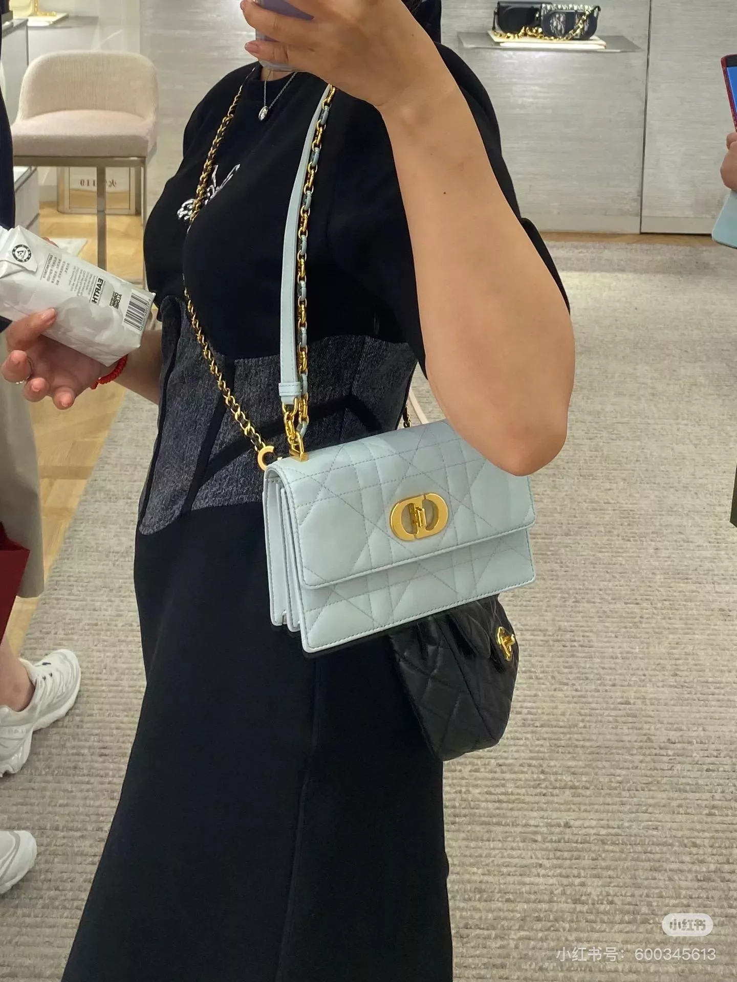 DIOR 小羊皮/真皮 冰川藍 Miss Caro /肩背包 18cm