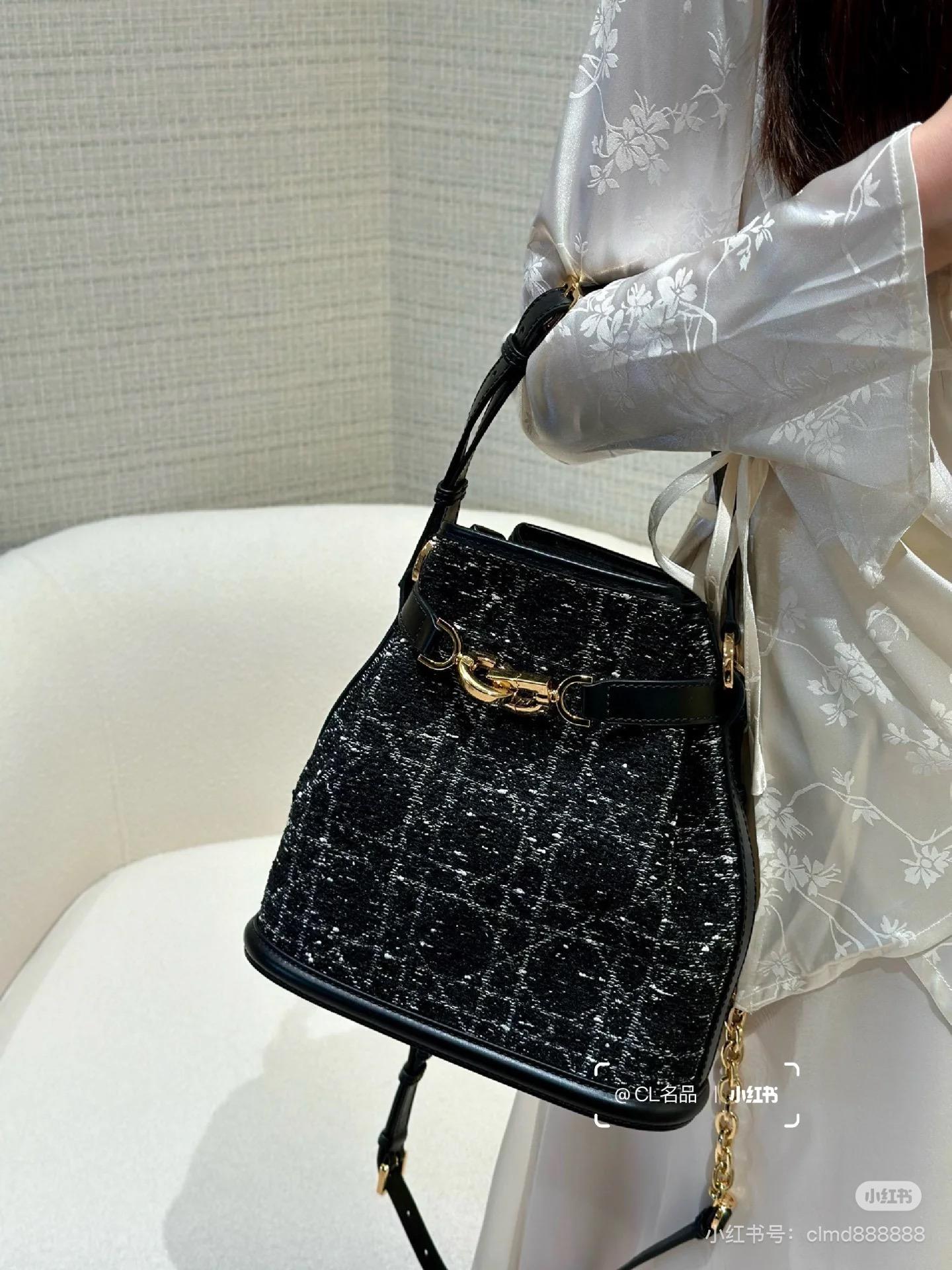 DIOR 季節款 粗花呢 Cest手提斜挎抽繩水桶包 24cm