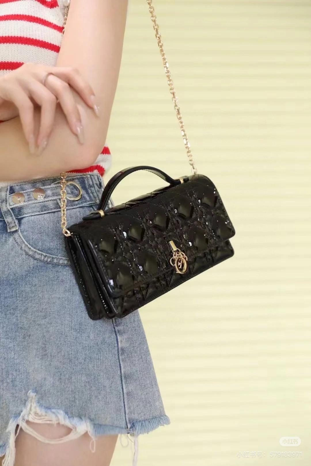DIOR 漆皮款酒紅/黑/ Miss Dior 鏈條包 21cm